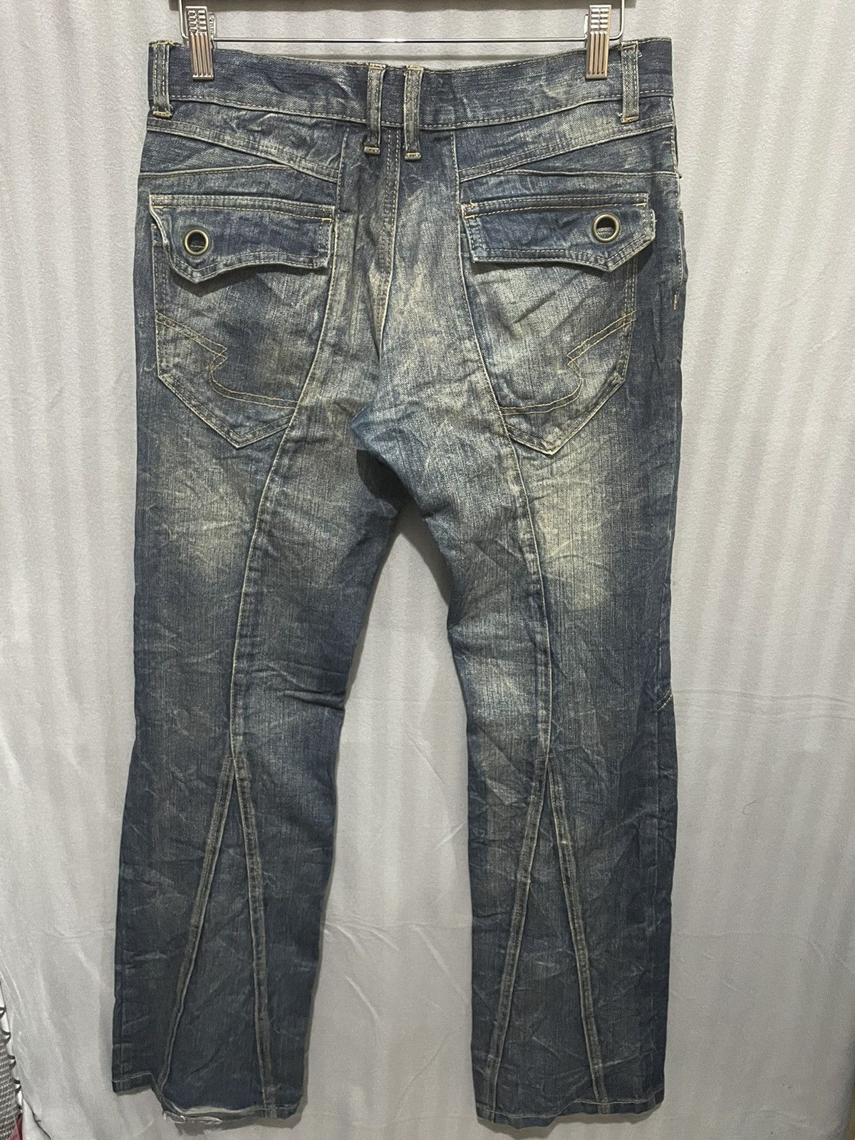 semanticdesign Rare Distressed Semantics Design Flaire Cut Jeans Size US 33 - 2 Thumbnail