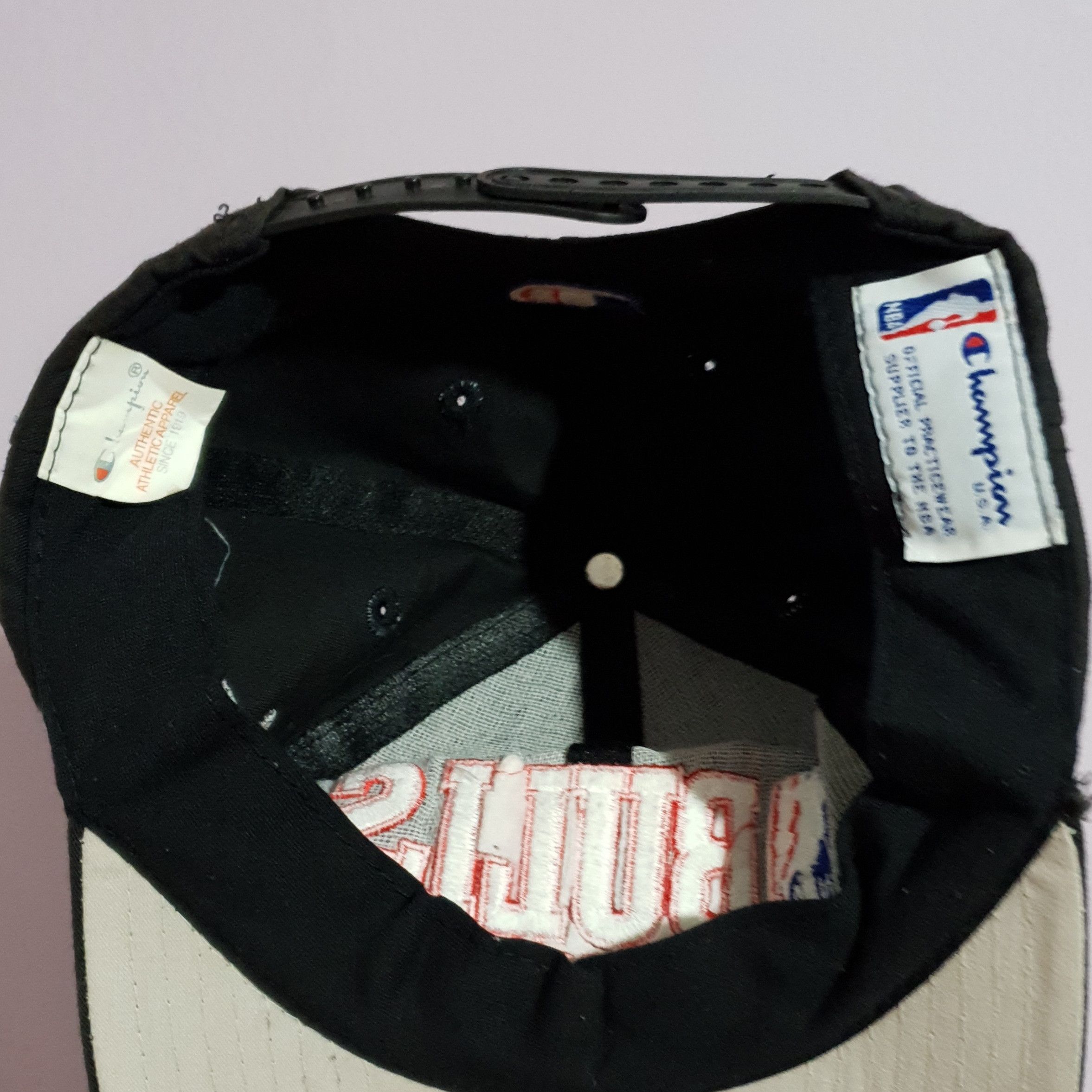 Champion × NBA × Vintage Chicago Bulls Vintage Champions Hat Size ONE SIZE - 4 Thumbnail