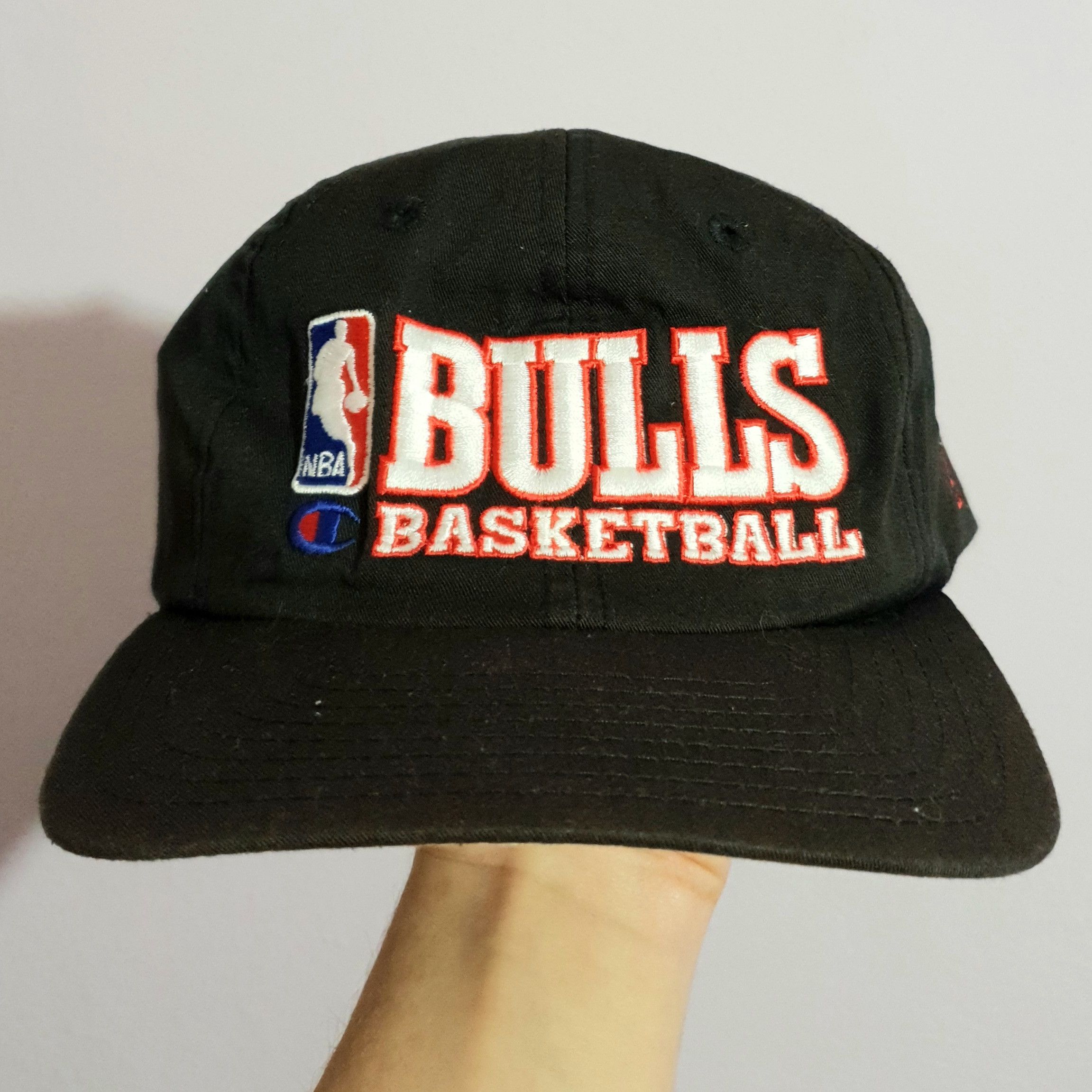 Champion × NBA × Vintage Chicago Bulls Vintage Champions Hat Size ONE SIZE - 1 Thumbnail