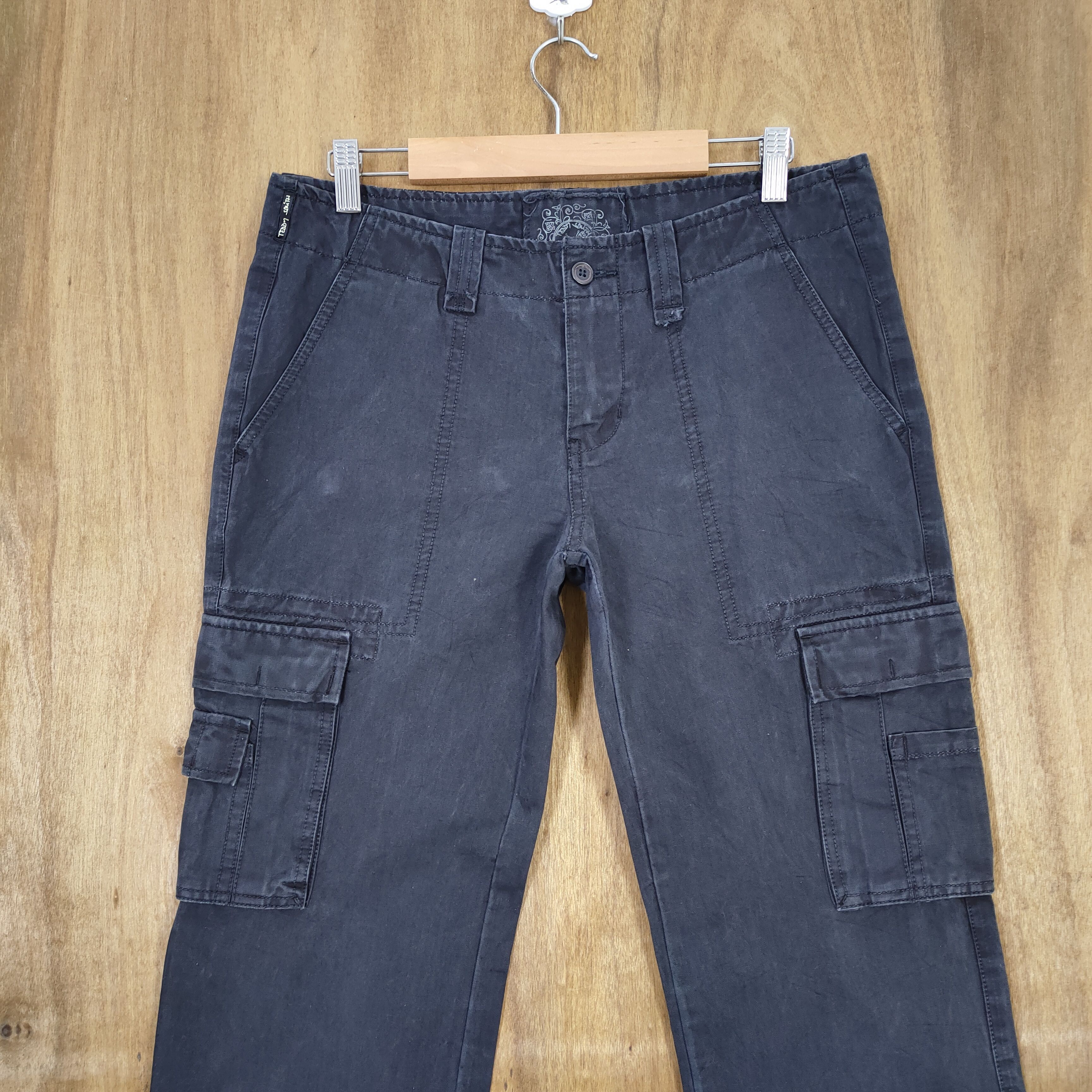 Japanese Brand TEDDY SMITH BLUE BLACK LOW RISE CARGO PANTS Size US 32 / EU 48 - 4 Thumbnail