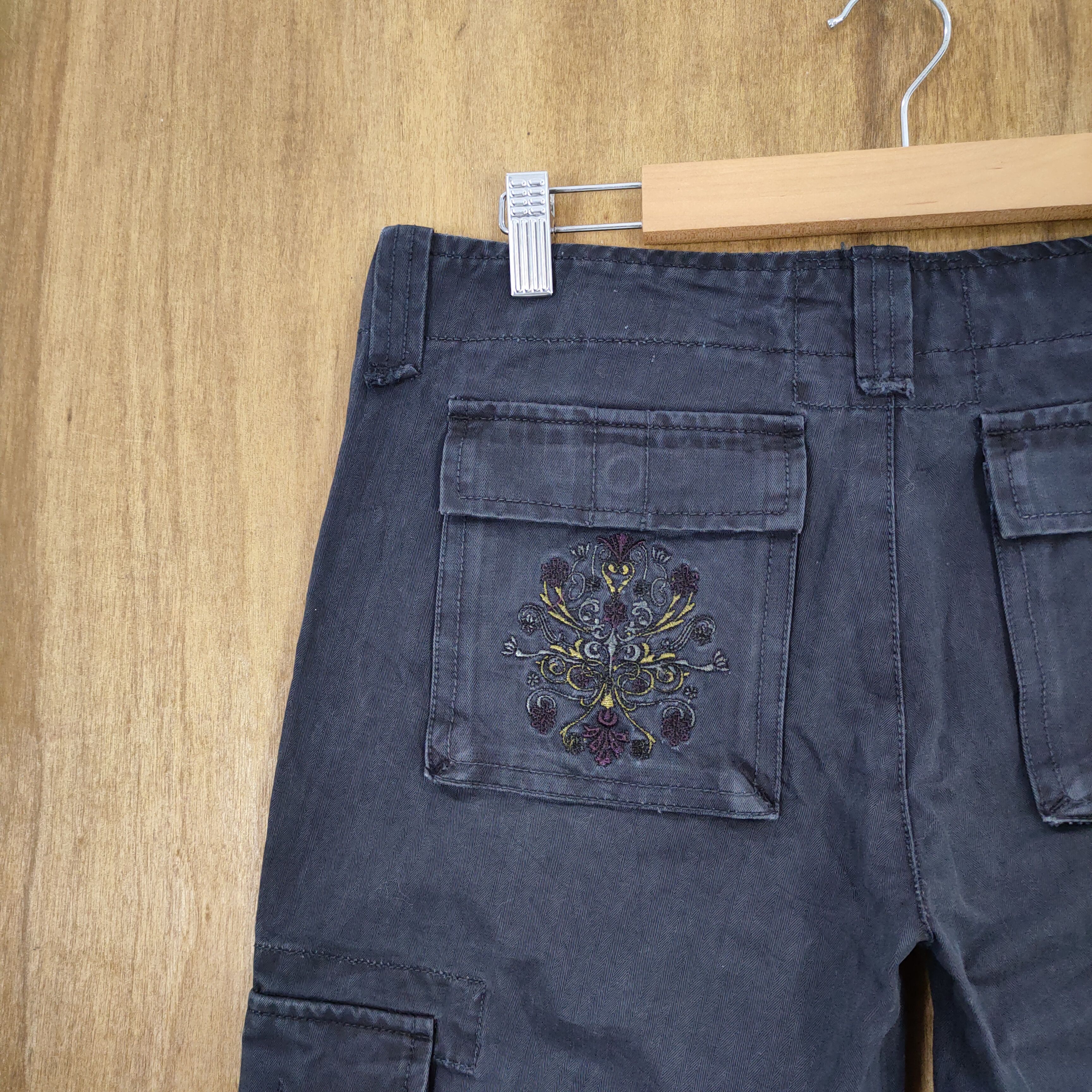 Japanese Brand TEDDY SMITH BLUE BLACK LOW RISE CARGO PANTS Size US 32 / EU 48 - 13 Thumbnail