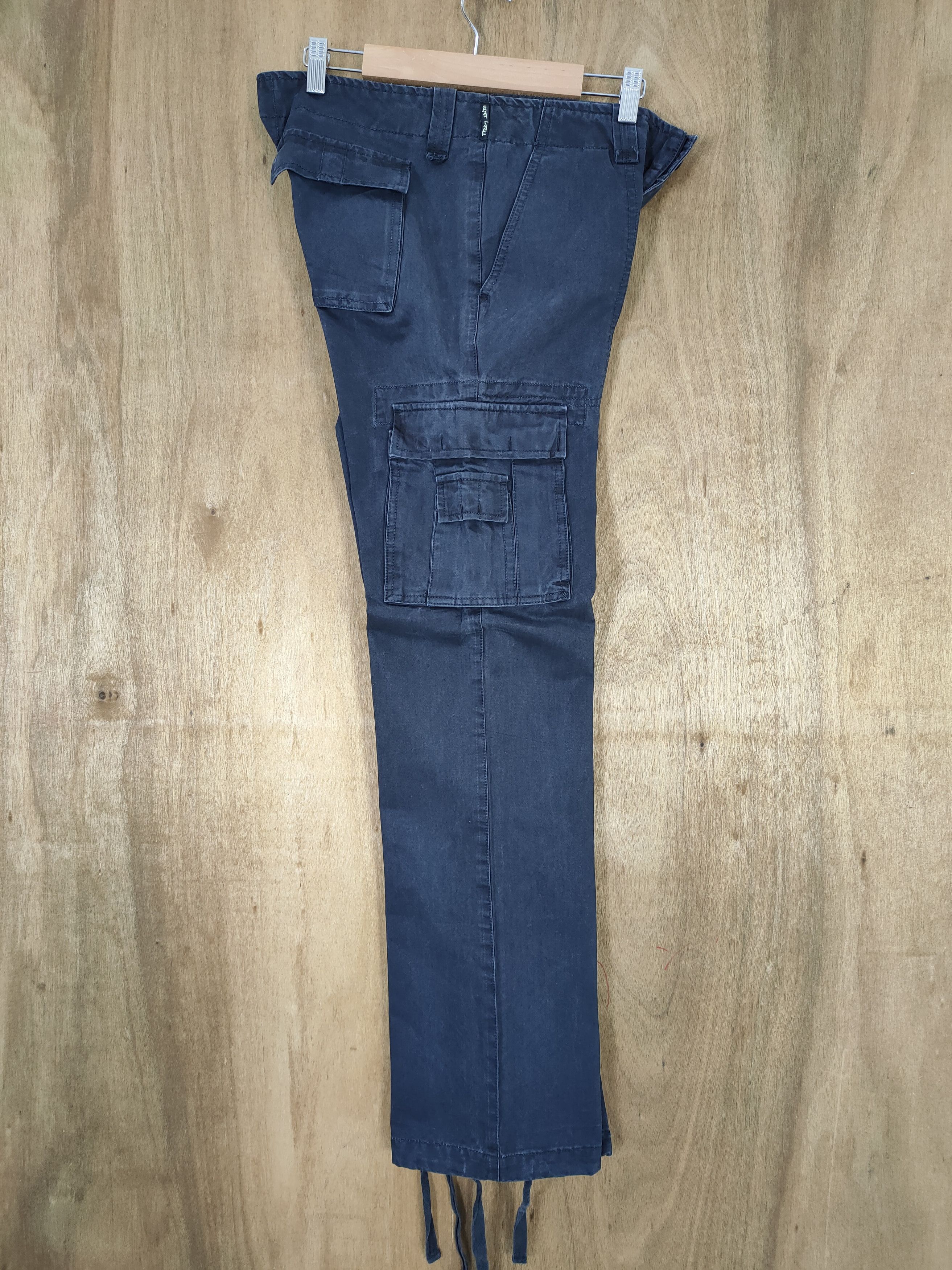 Japanese Brand TEDDY SMITH BLUE BLACK LOW RISE CARGO PANTS Size US 32 / EU 48 - 3 Thumbnail