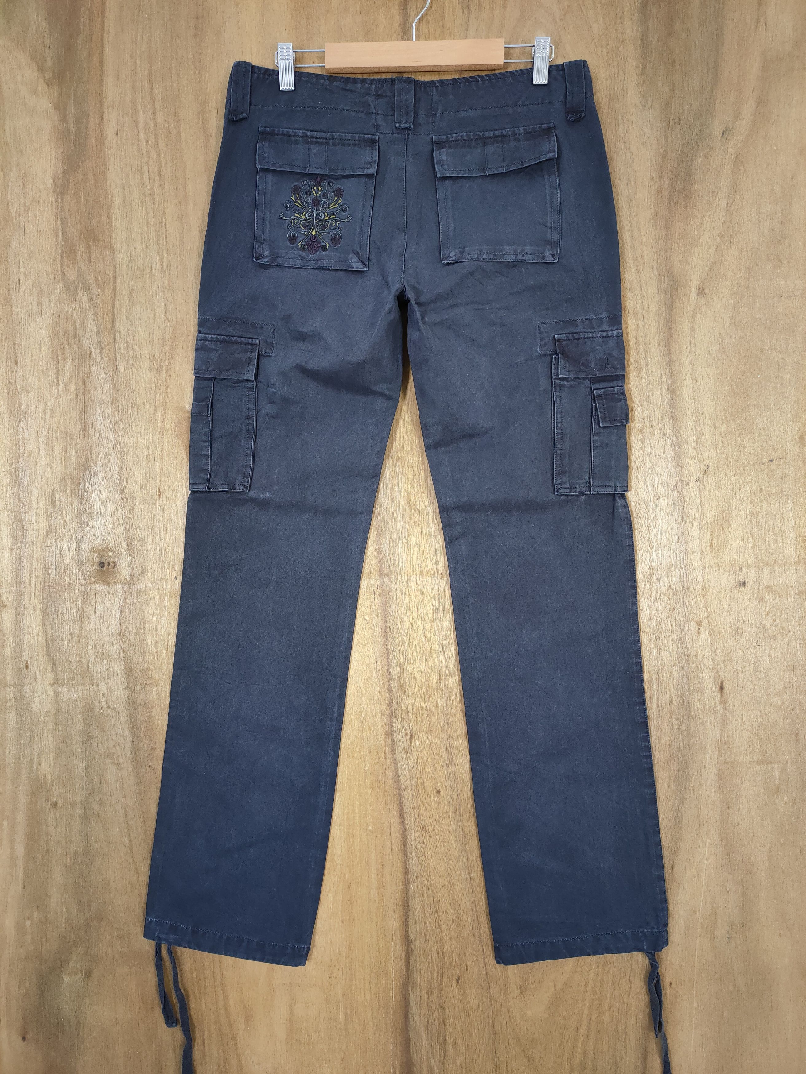 Japanese Brand TEDDY SMITH BLUE BLACK LOW RISE CARGO PANTS Size US 32 / EU 48 - 2 Thumbnail