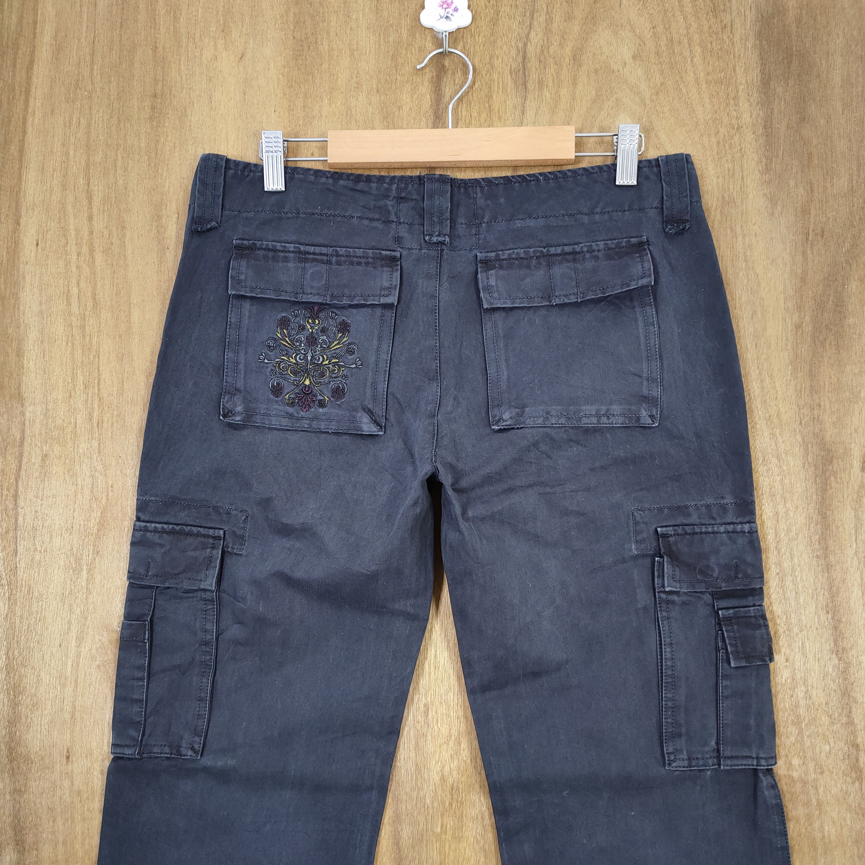 Japanese Brand TEDDY SMITH BLUE BLACK LOW RISE CARGO PANTS Size US 32 / EU 48 - 11 Thumbnail