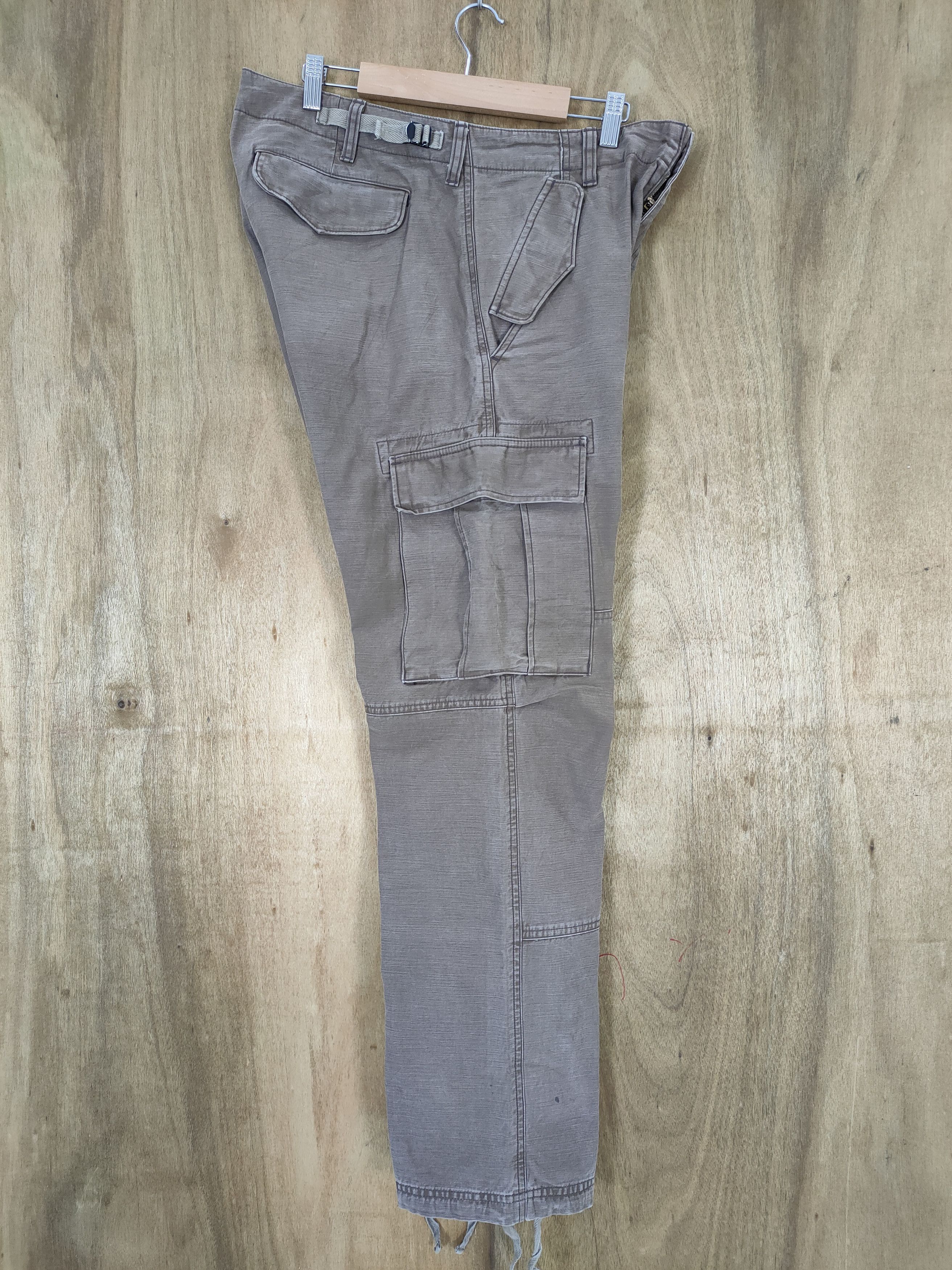 Japanese Brand VINTAGE BLUE LABEL FADED BROWN CARGO PANTS Size US 34 / EU 50 - 1 Thumbnail