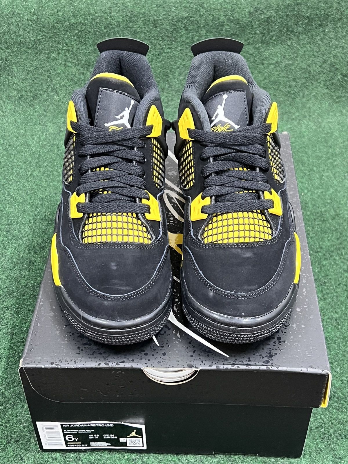 Jordan Brand Air Jordan 4 Thunder Size US 6 / EU 39 - 2 Thumbnail
