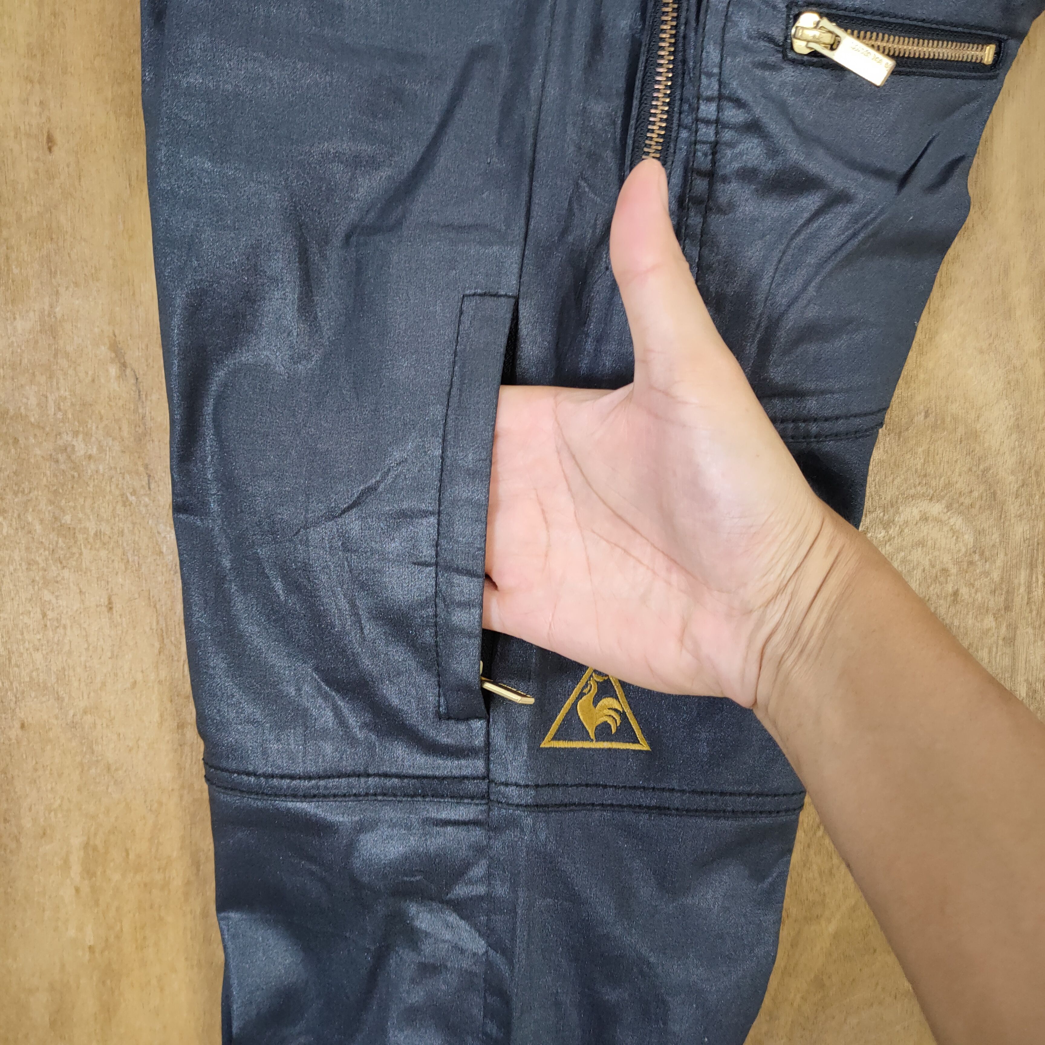 Le Coq Sportif LE COQ SPORTIF BLACK FLARE CARGO PANTS Size US 28 / EU 44 - 5 Thumbnail