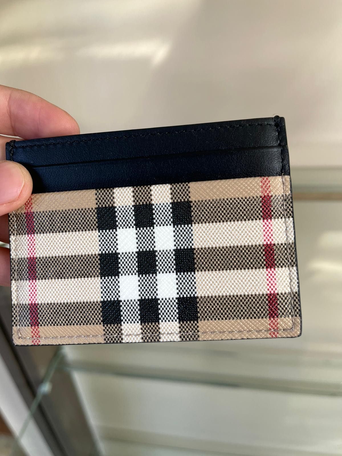 Burberry Sandon Logo Card Holder in Archival Beige Size ONE SIZE - 9 Thumbnail