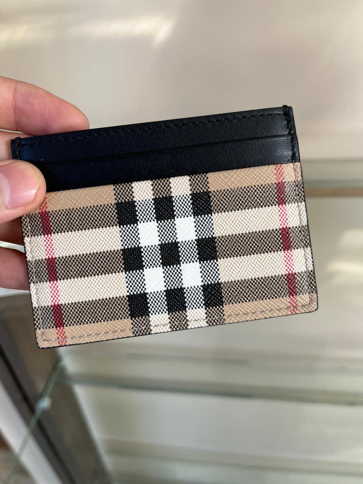 Burberry Sandon Logo Card Holder in Archival Beige Size ONE SIZE - 6 Thumbnail