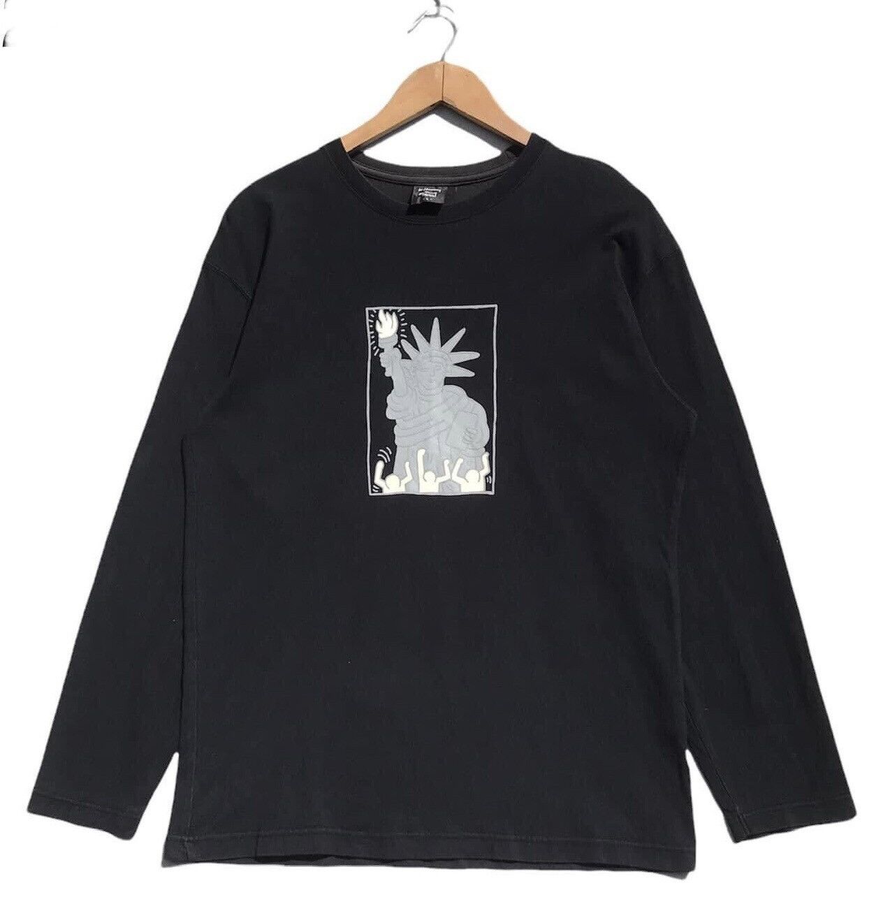 Keith Haring 🔥Accept Binding Offer🔥 Keith Haring Size US L / EU 52-54 / 3 - 1 Thumbnail