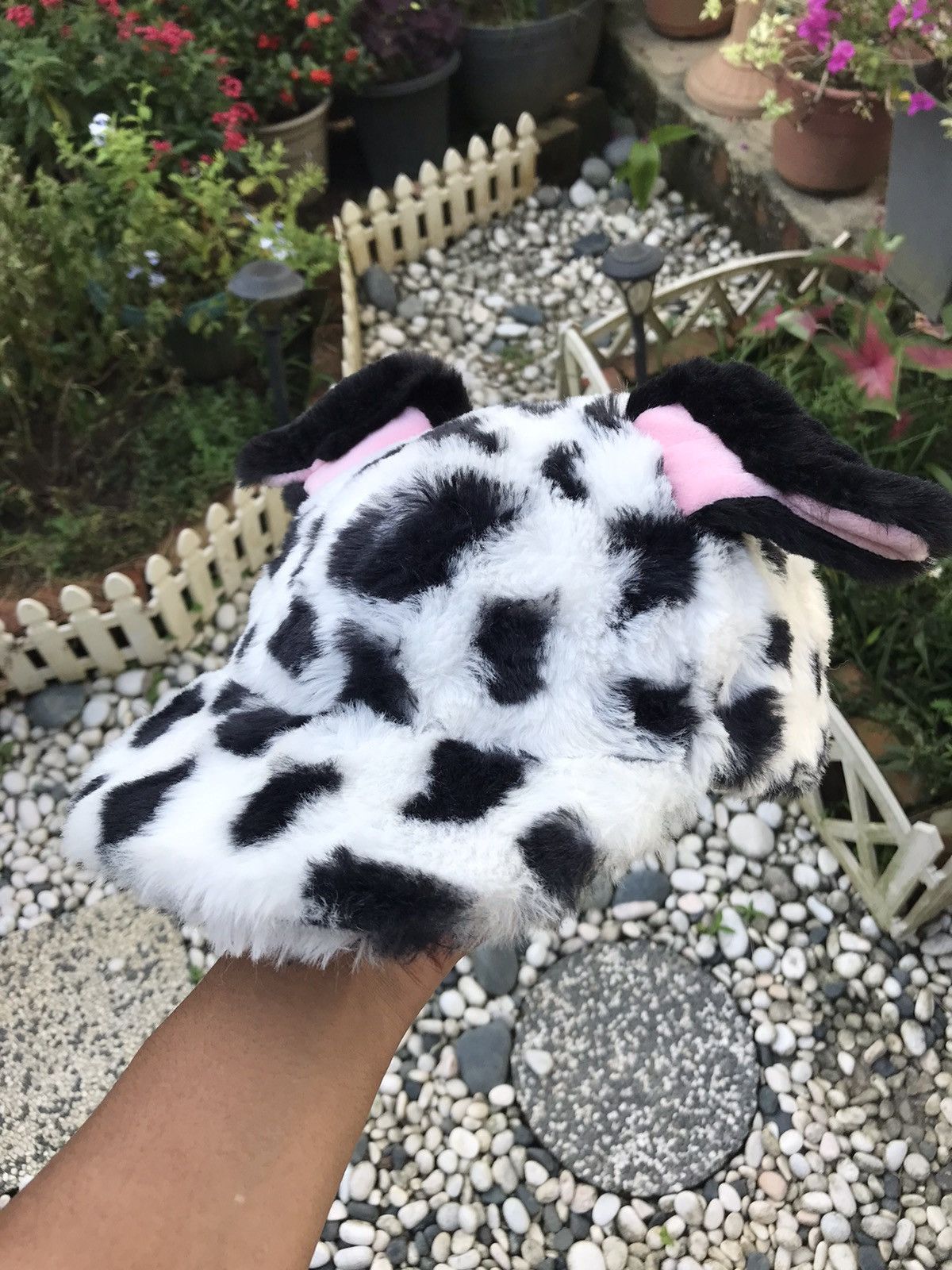 Disney × Japanese Brand AUTHENTIC 101 DALMATIAN FULL FAUX FUR CAP HAT Size ONE SIZE - 3 Thumbnail