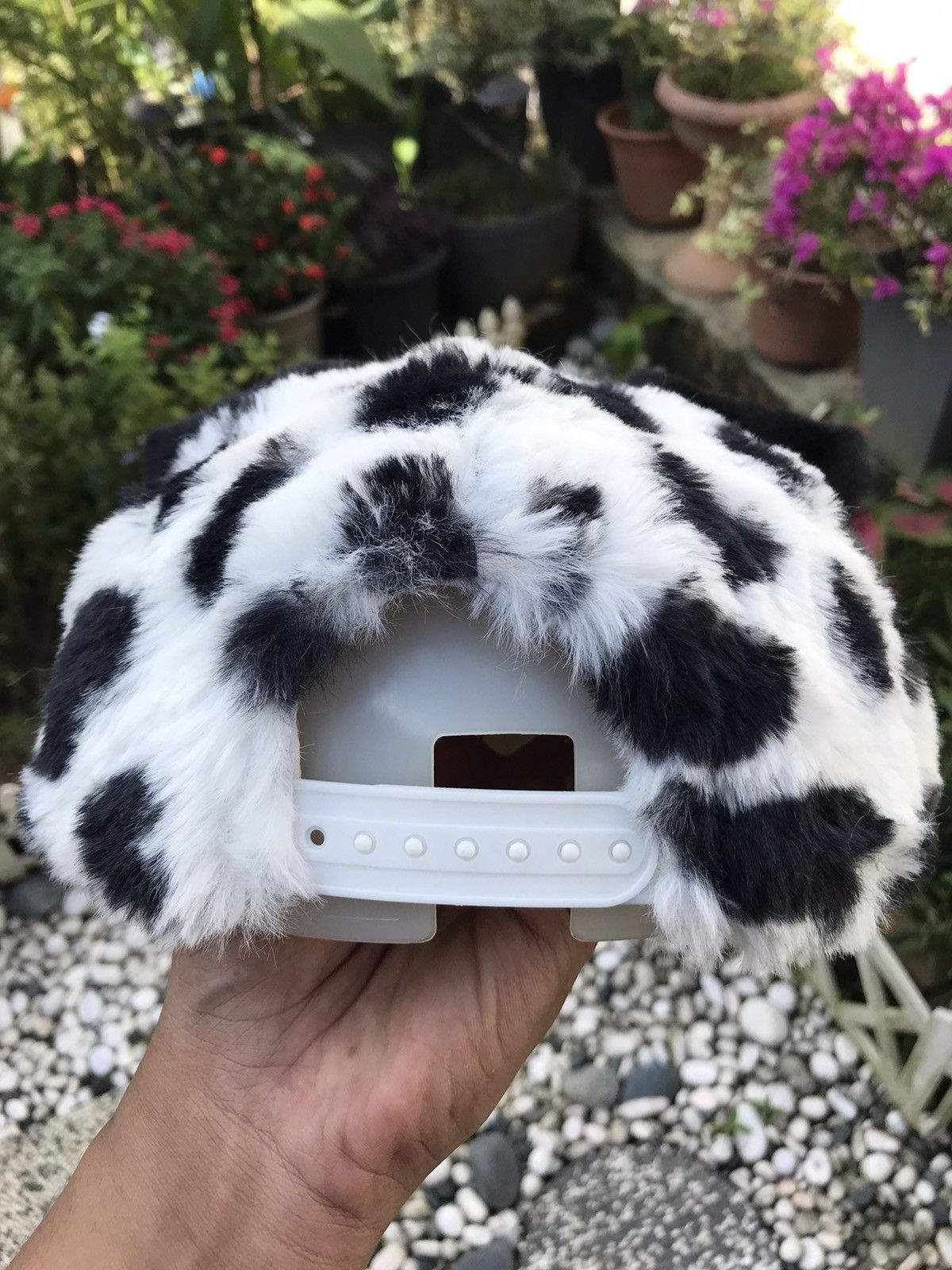 Disney × Japanese Brand AUTHENTIC 101 DALMATIAN FULL FAUX FUR CAP HAT Size ONE SIZE - 6 Thumbnail