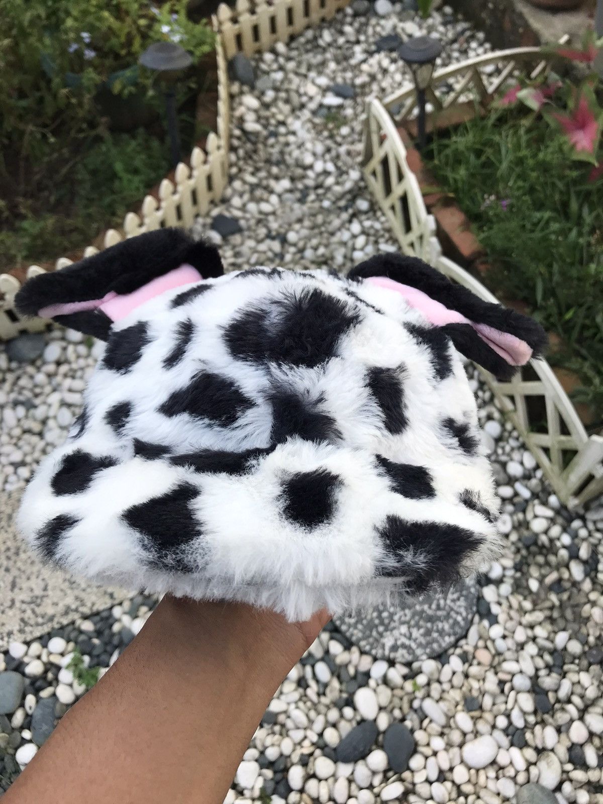 Disney × Japanese Brand AUTHENTIC 101 DALMATIAN FULL FAUX FUR CAP HAT Size ONE SIZE - 1 Thumbnail