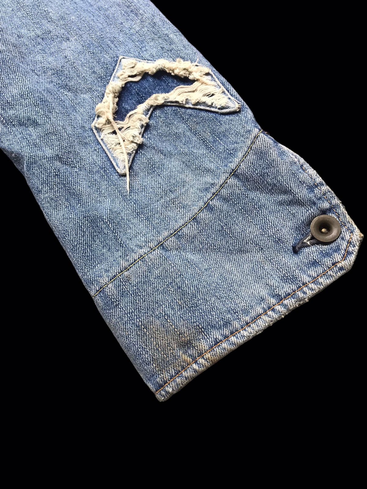 Levi's × Levi's Vintage Clothing × Vintage AUTHENTIC LEVI’S PREMIUM RED TAB 70802-03 1203 DENIM JACKET Size US M / EU 48-50 / 2 - 9 Thumbnail