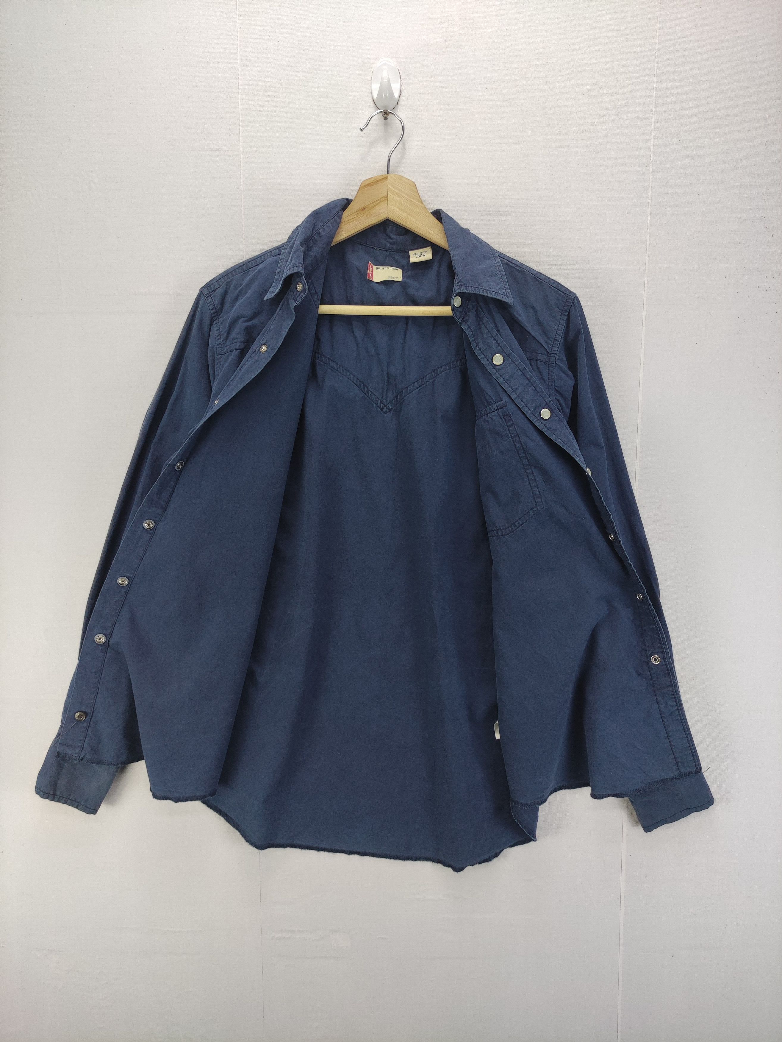 Levi's Vintage Levi's Shirt Button Up Long Sleeve Size US M / EU 48-50 / 2 - 6 Thumbnail
