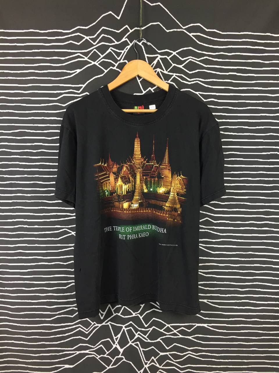 Buddha to Buddha Joligolf The Temple of Emerald Buddha Photo Print Art Tee Size US XL / EU 56 / 4 - 2 Thumbnail