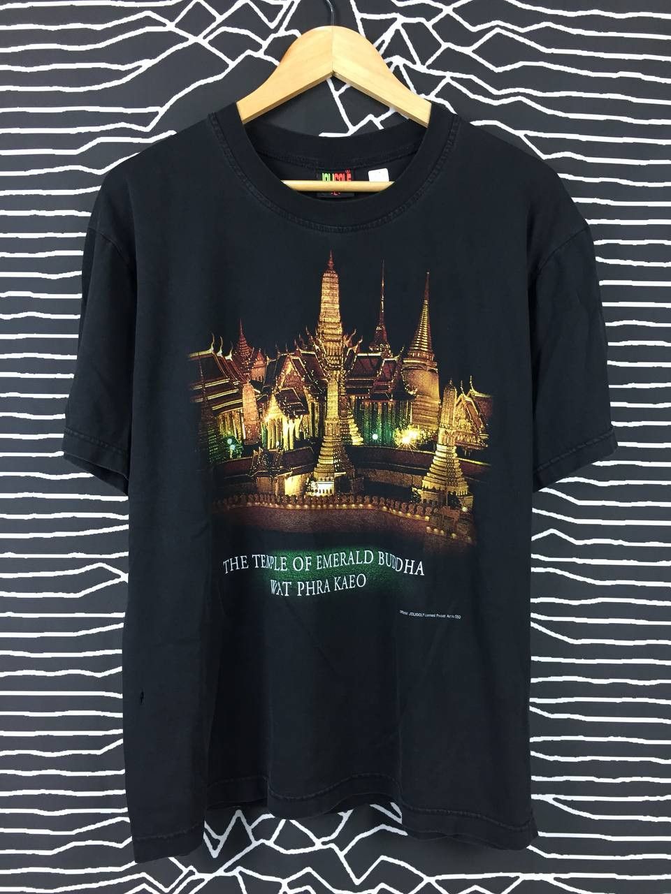 Buddha to Buddha Joligolf The Temple of Emerald Buddha Photo Print Art Tee Size US XL / EU 56 / 4 - 1 Thumbnail