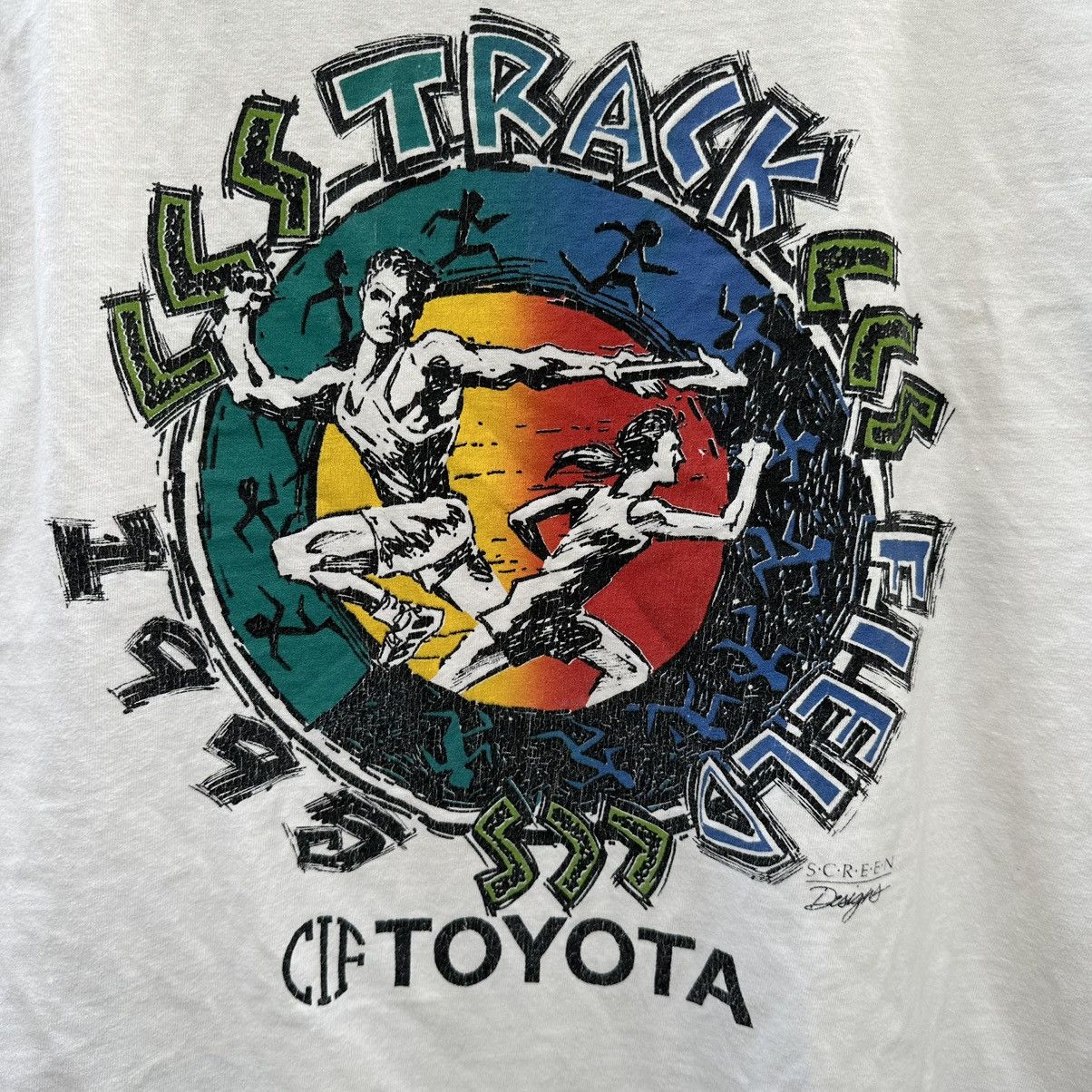 Vintage Vintage 90s toyota run tshirt Size US L / EU 52-54 / 3 - 3 Thumbnail