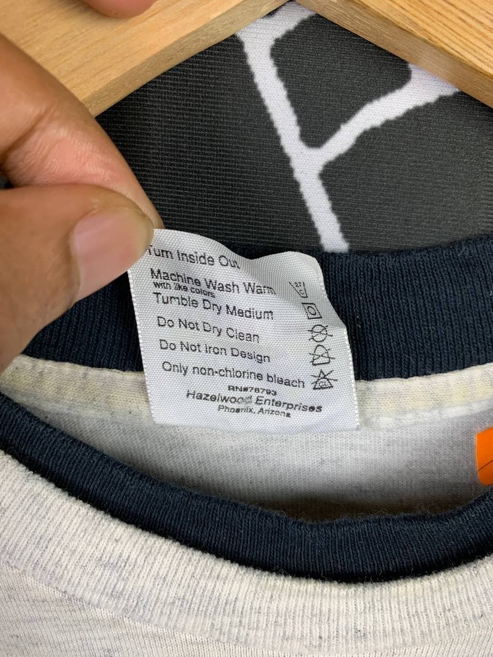 The Mountain Vtg 90s Hazelwoods Habitat Deer The Mountain Graphic Tee Size US L / EU 52-54 / 3 - 7 Thumbnail
