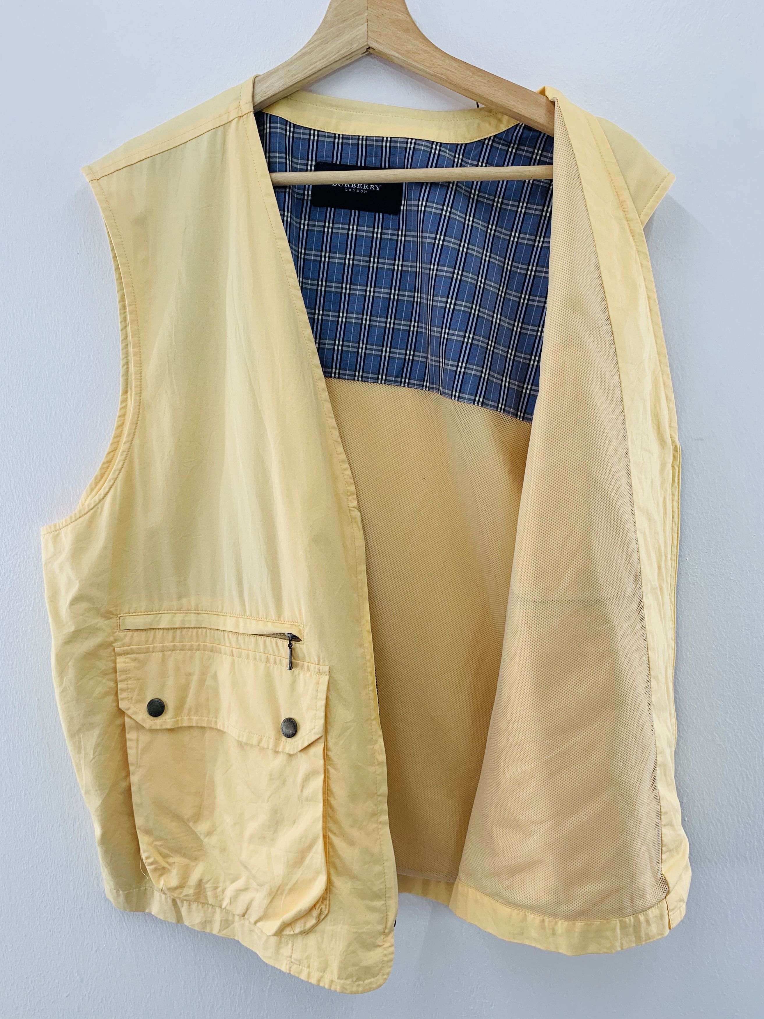 Burberry × Vintage Vintage Burberry Tactical Vest Fishing Vest Sportswear Size US L / EU 52-54 / 3 - 3 Thumbnail