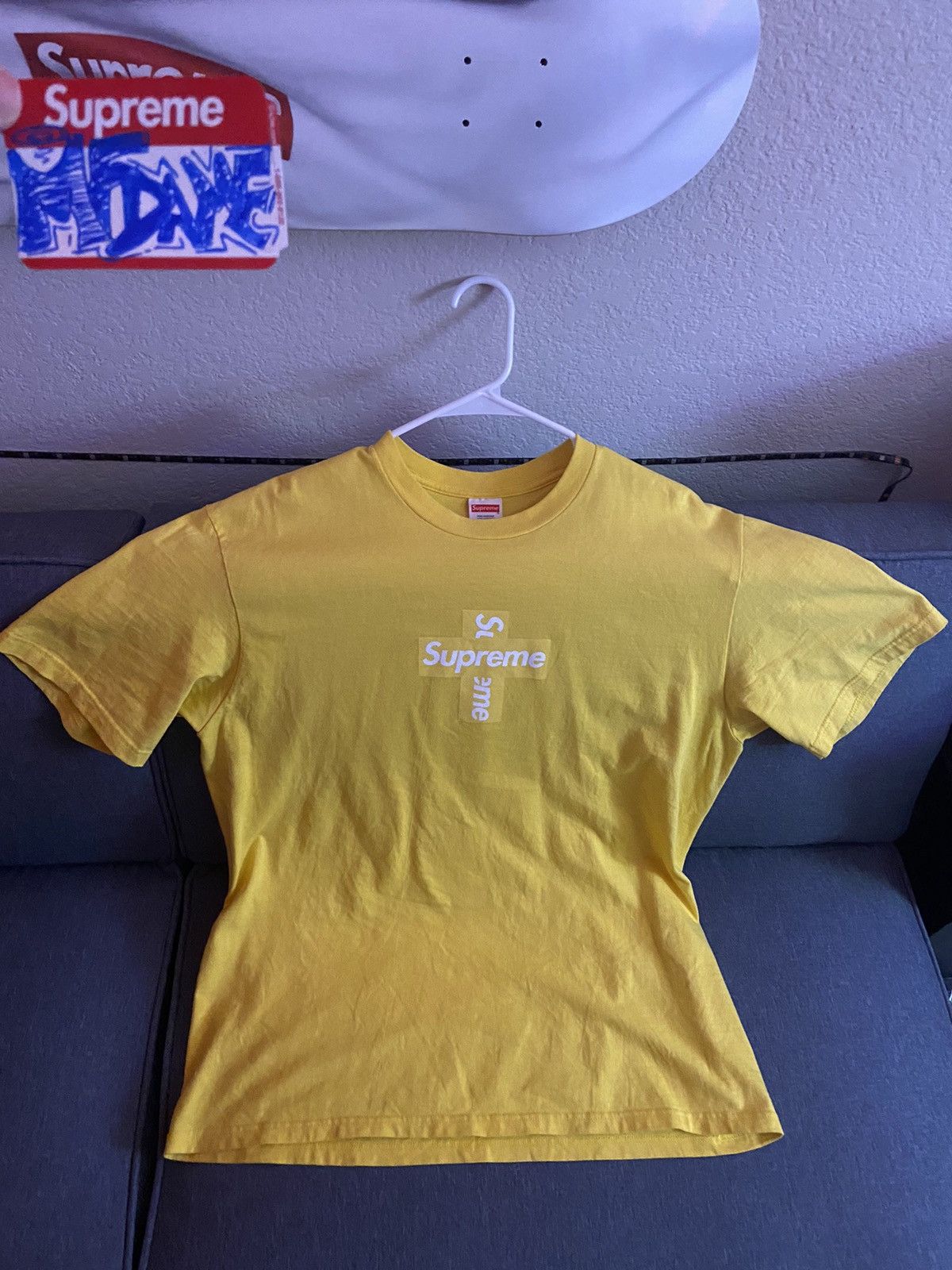 Supreme Yellow Cross box logo tee Size US L / EU 52-54 / 3 - 1 Thumbnail