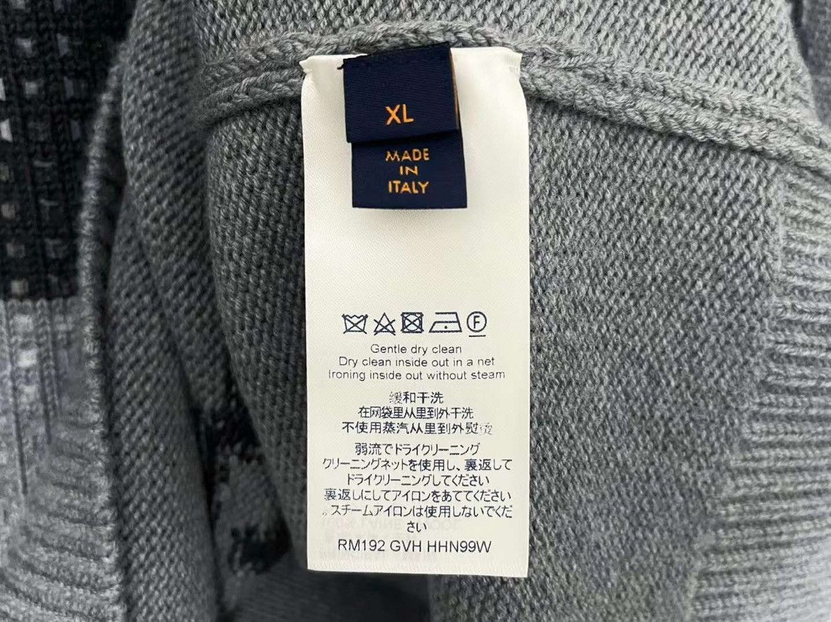 Louis Vuitton × Virgil Abloh FW19 crystal earth sweater Size US XL / EU 56 / 4 - 6 Thumbnail