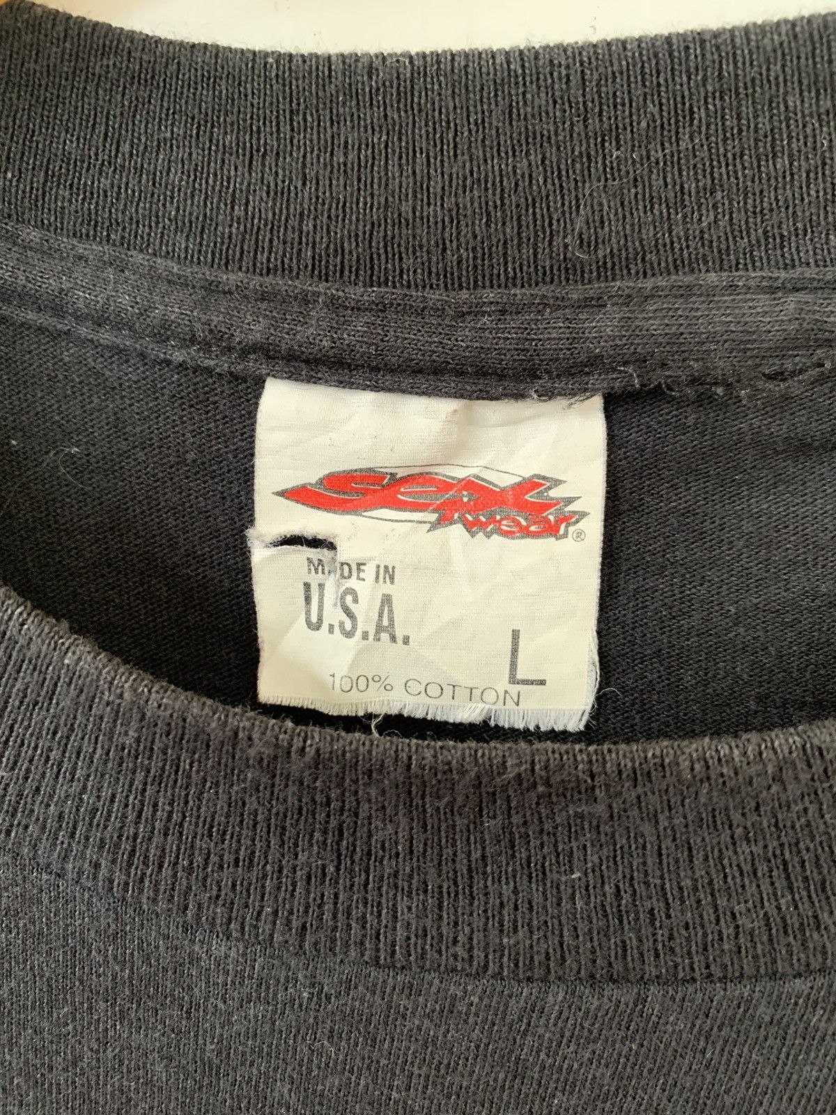 Vintage Vintage 90s Sexwear Wrap That Rascal Sperm Condom T-Shirt Size US L / EU 52-54 / 3 - 7 Thumbnail