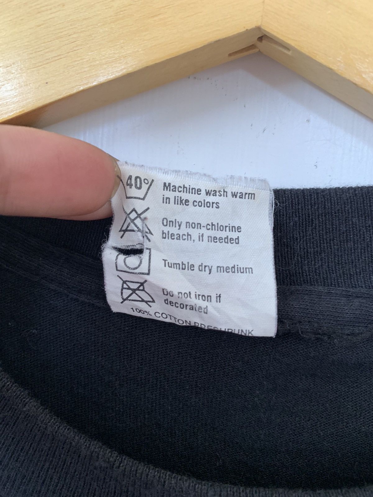 Vintage Vintage 90s Sexwear Wrap That Rascal Sperm Condom T-Shirt Size US L / EU 52-54 / 3 - 8 Thumbnail