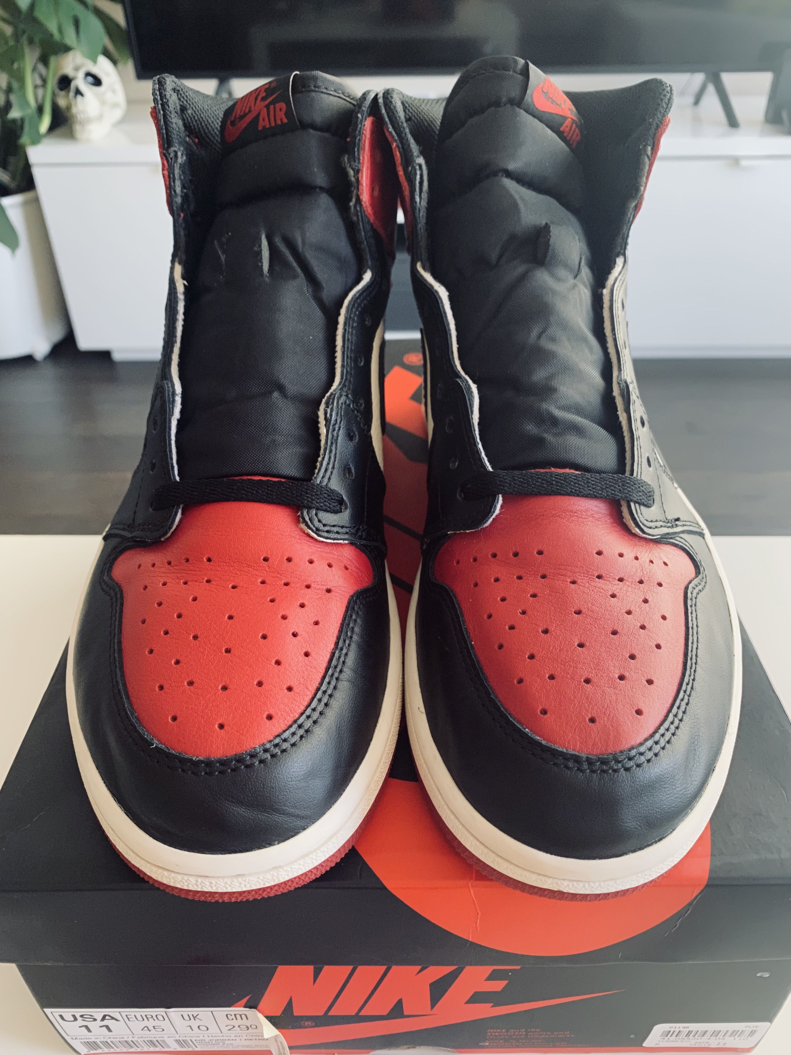 Jordan Brand Air Jordan 1 High Bred Toe Size US 11 / EU 44 - 2 Thumbnail