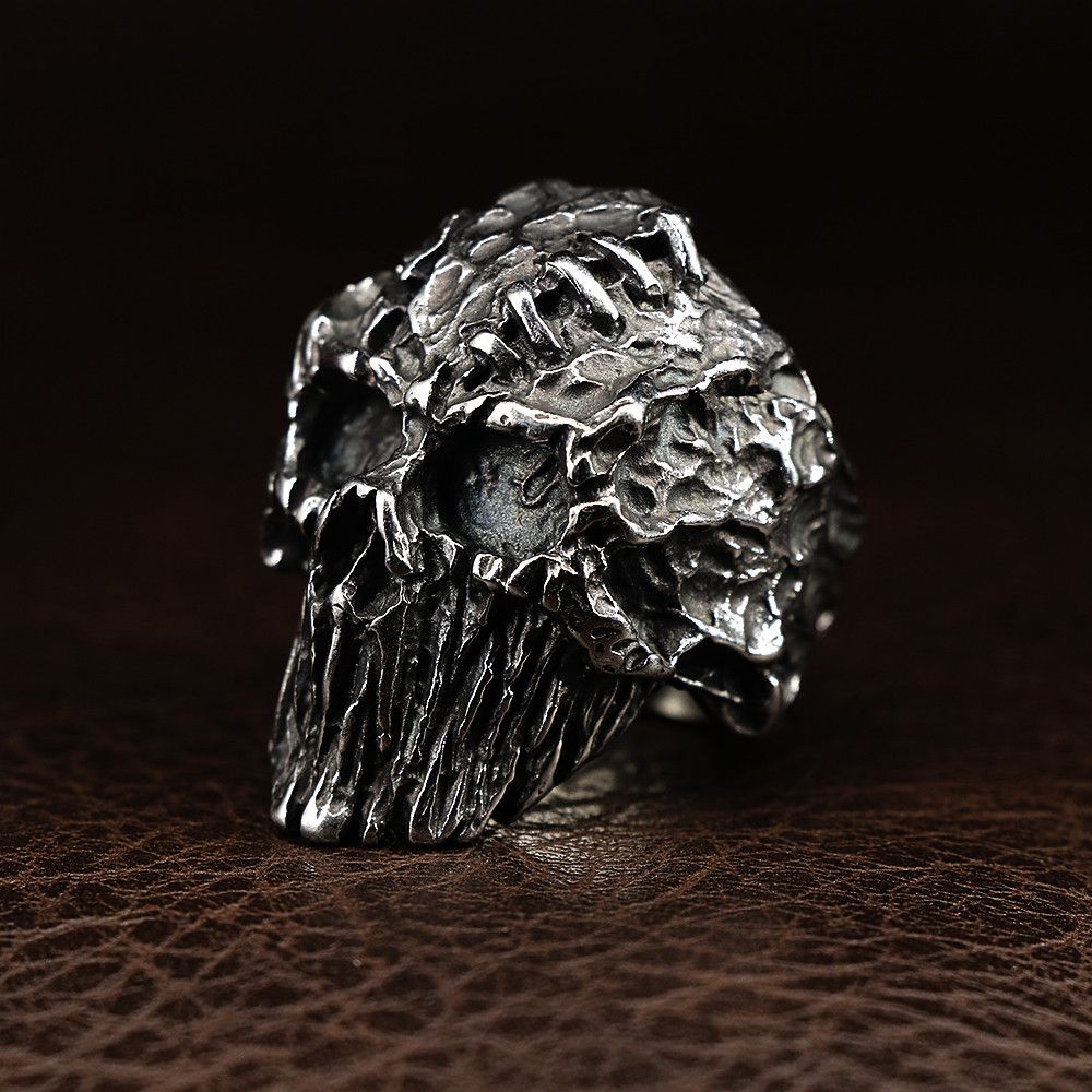 Jewelry Heavy Gothic Skull Ring Size ONE SIZE - 5 Thumbnail