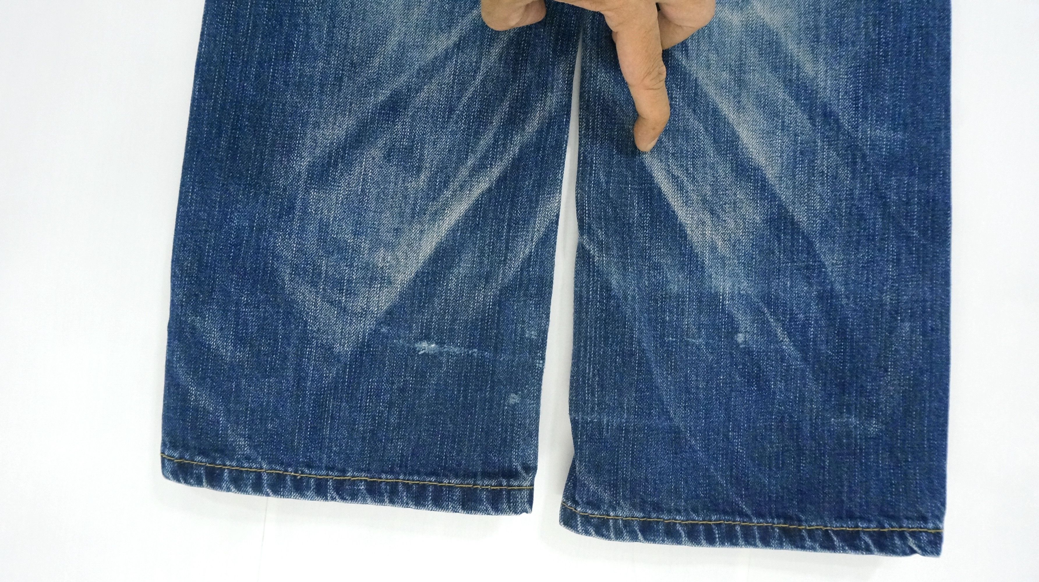 Japanese Brand RARE 🔥 YOSHITOMO NARA LOLITA Vintage Blue Jeans Size US 29 - 11 Thumbnail