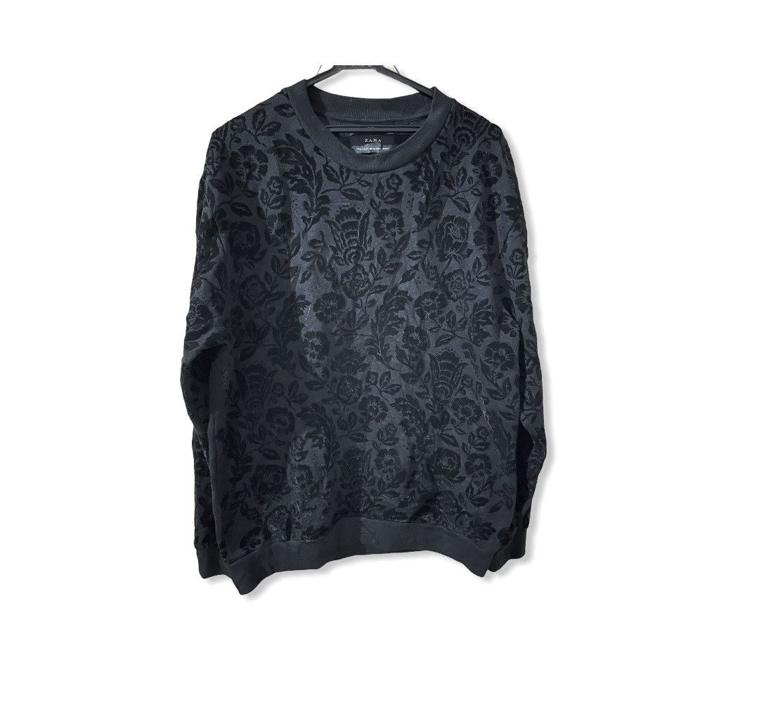 image of Zara Sweatshirt Portugal in Black, Men's (Size XL)