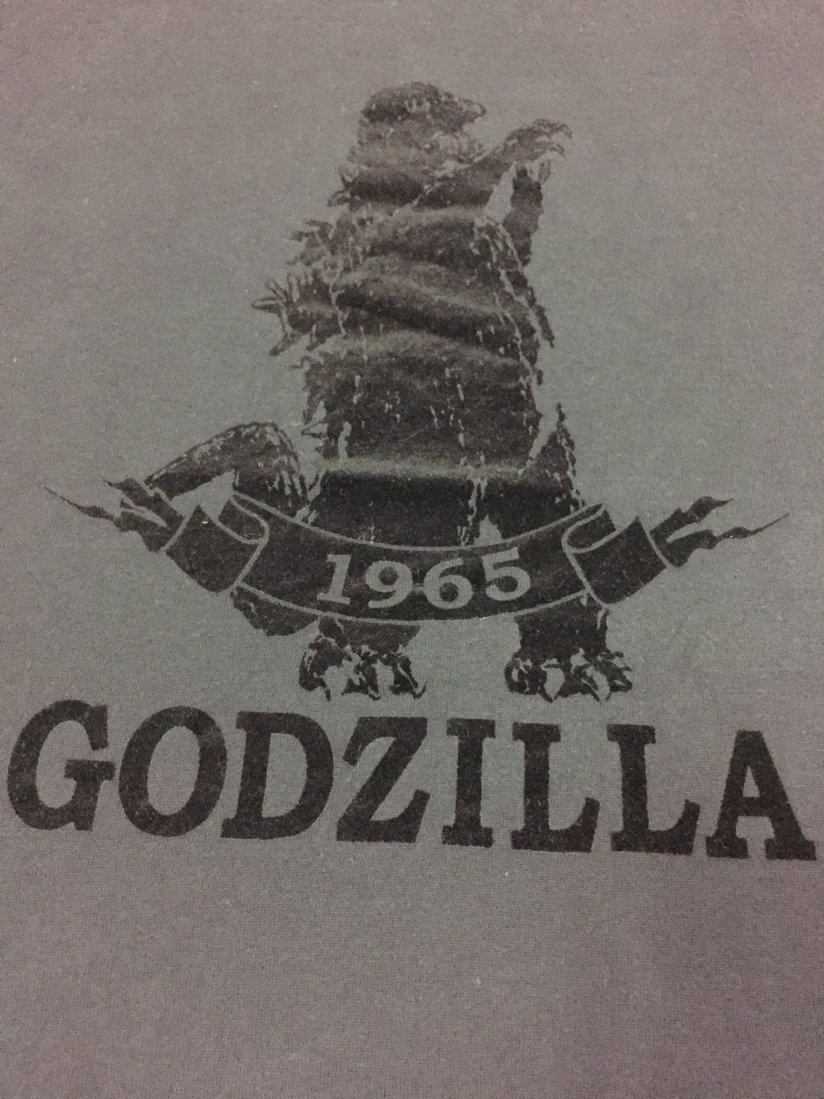 Uniqlo 🔥Need Gone Today🔥 RARE Uniqlo x Godzilla T-shirt Size US S / EU 44-46 / 1 - 3 Thumbnail