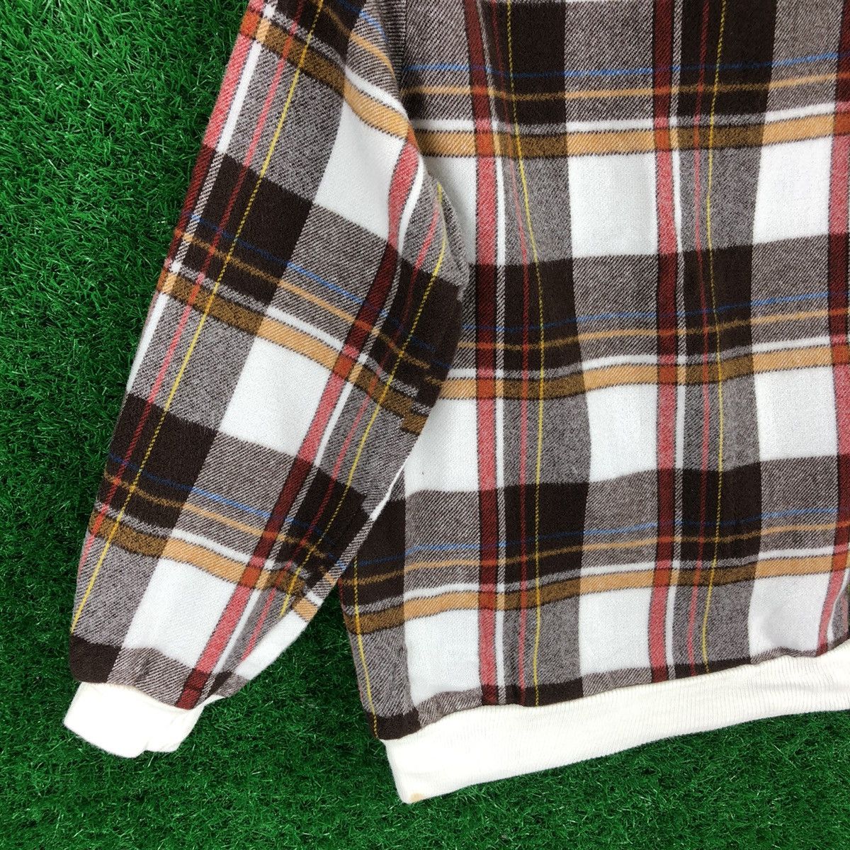 Vintage Vintage Wool Sweater Checkered V-Neck Unbranded Size M / US 6-8 / IT 42-44 - 6 Thumbnail