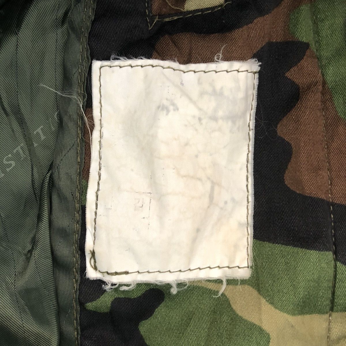 If Six Was Nine Vintage 90's Bomber Jacket Camouflage Woodland Size US XL / EU 56 / 4 - 19 Thumbnail