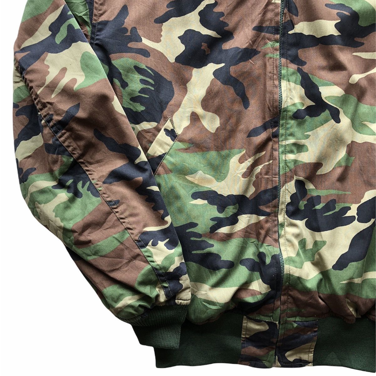 If Six Was Nine Vintage 90's Bomber Jacket Camouflage Woodland Size US XL / EU 56 / 4 - 6 Thumbnail