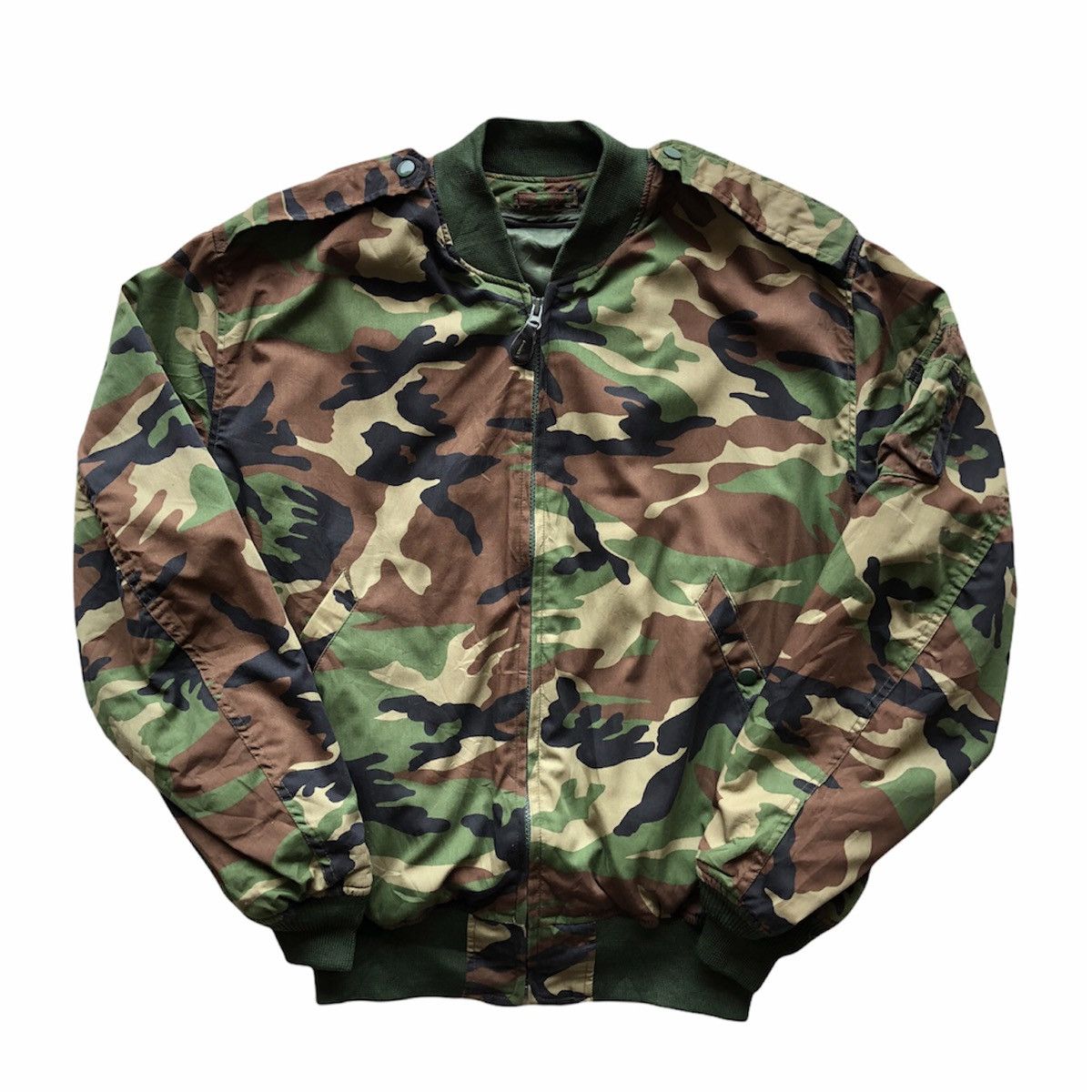 If Six Was Nine Vintage 90's Bomber Jacket Camouflage Woodland Size US XL / EU 56 / 4 - 2 Thumbnail