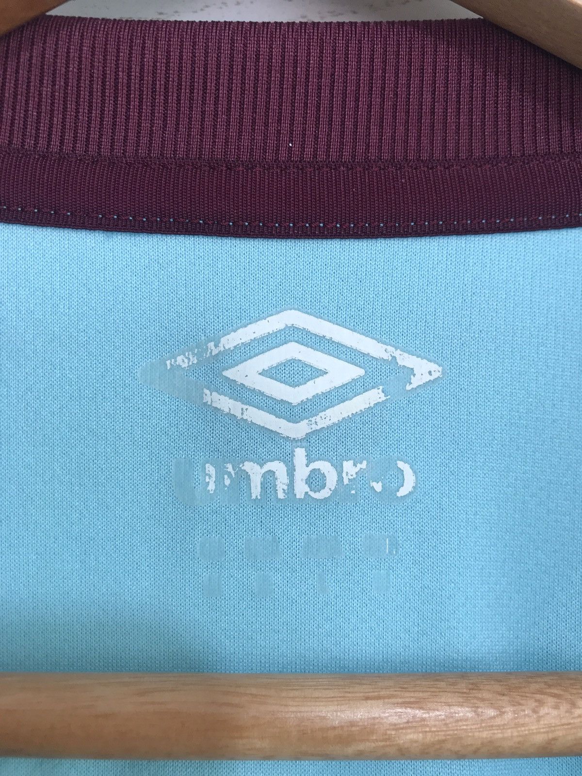 Umbro Hearts 2017-2018 Away Soccer Jersey Football Kit Shirt Size US M / EU 48-50 / 2 - 6 Thumbnail