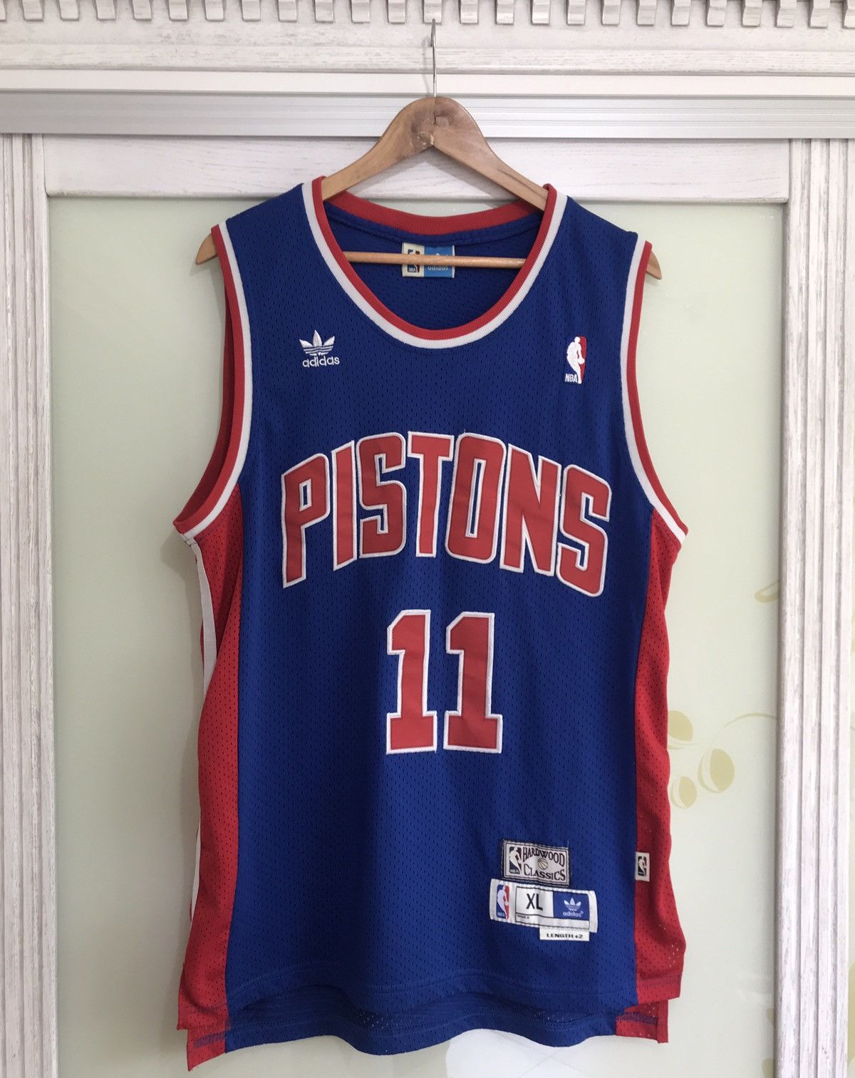 Adidas × NBA × Vintage Pistons Vintage Thomas 11 Basketball Jersey NBA Size US XL / EU 56 / 4 - 1 Thumbnail