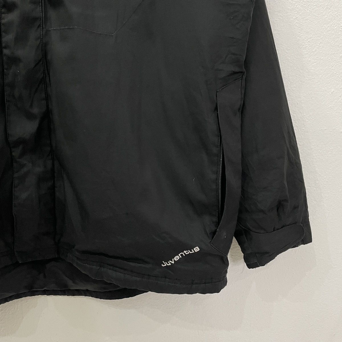 Nike Vintage Nike Juventus Zipper Ups Jacket Size US XL / EU 56 / 4 - 2 Thumbnail