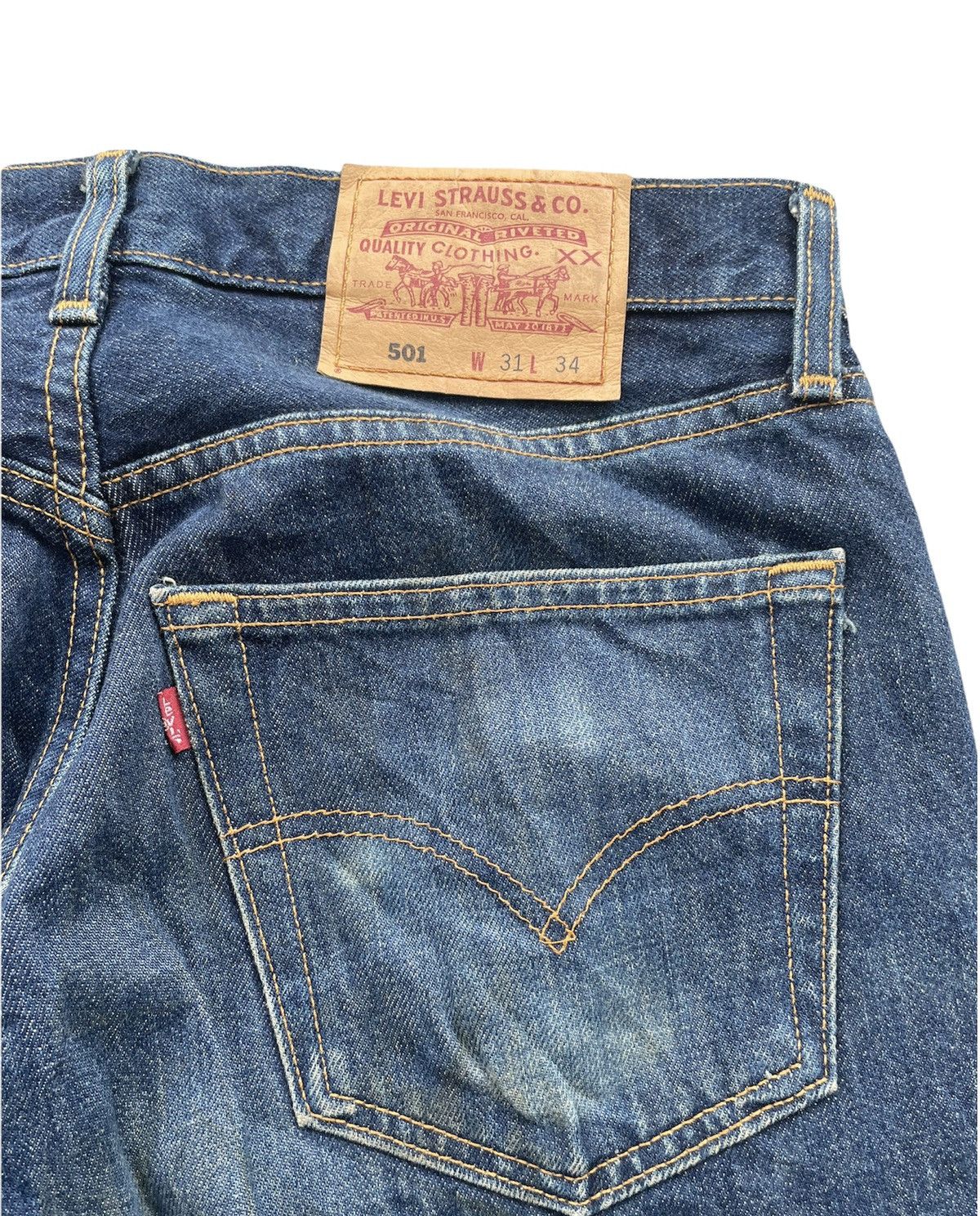 Levi's Vintage Levi’s 501 2000 Canada Size US 31 - 8 Thumbnail