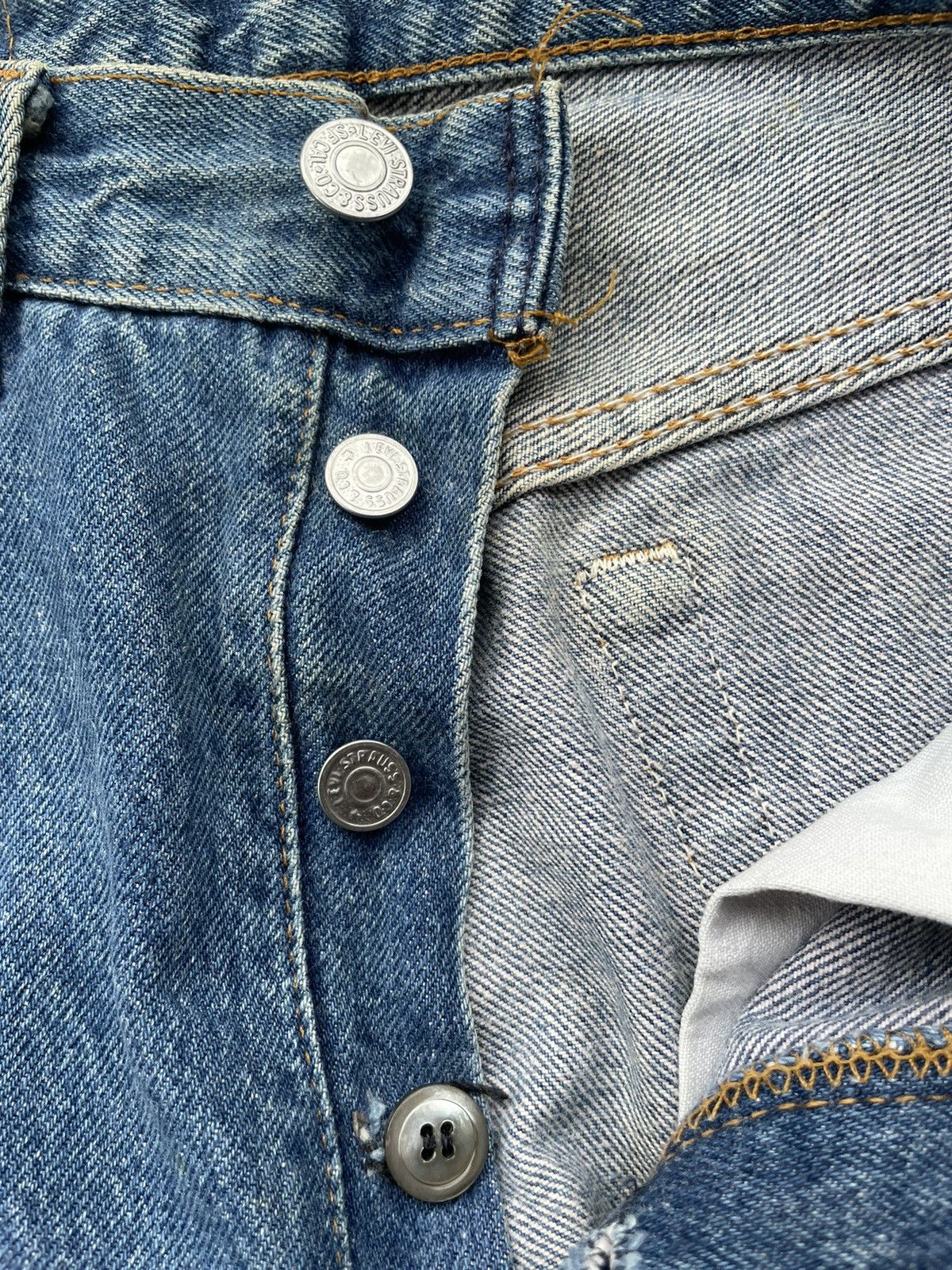 Levi's × Vintage Vintage Levi’s 501 e 1988 Usa Stone Wash Aging Denim Size US 28 / EU 44 - 19 Thumbnail