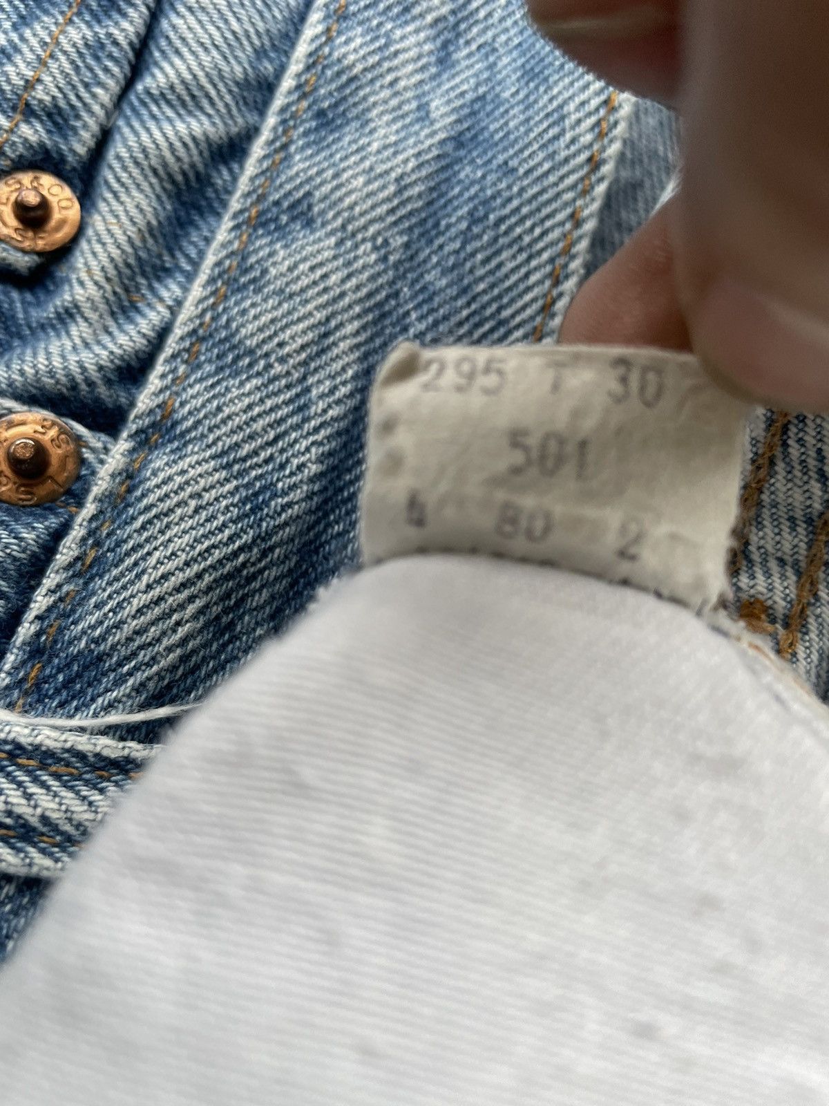 Levi's Levi’s 501 e 1980 Usa Aging Stone Wash Size US 31 - 17 Thumbnail