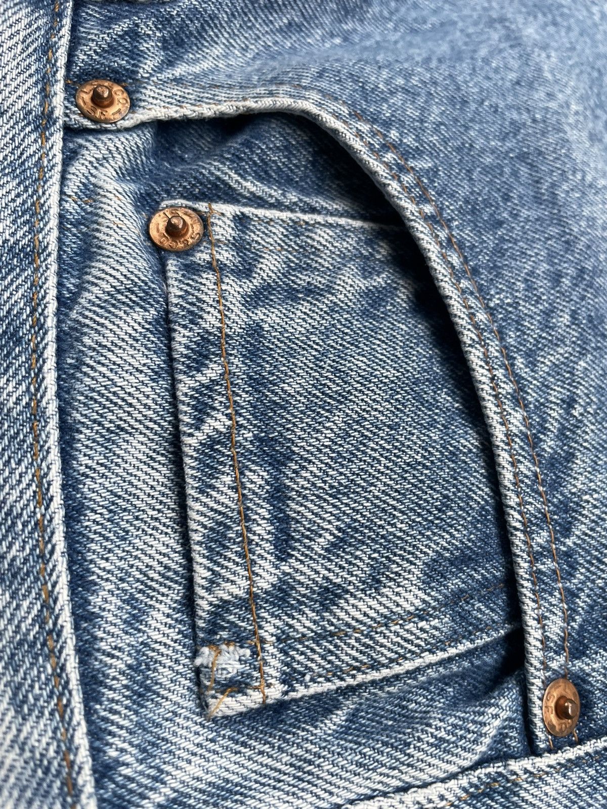 Levi's Levi’s 501 e 1980 Usa Aging Stone Wash Size US 31 - 16 Thumbnail