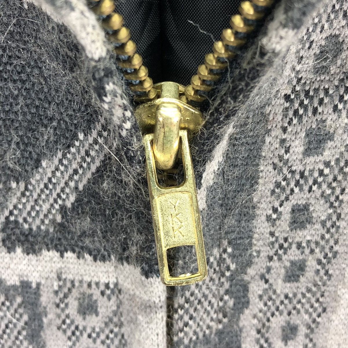 Designer × Japanese Brand × Vintage Vintage 90's Wool Bomber Style Zipper Jacket Size L / US 10 / IT 46 - 11 Thumbnail