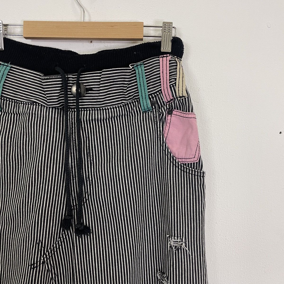 Japanese Brand Vintage H.C.M II Hickory Stripe Buckles Rare Cropped Pants Size US 28 / EU 44 - 2 Thumbnail