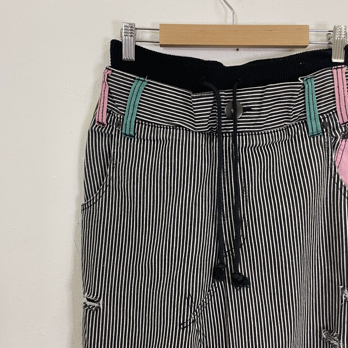 Japanese Brand Vintage H.C.M II Hickory Stripe Buckles Rare Cropped Pants Size US 28 / EU 44 - 3 Thumbnail
