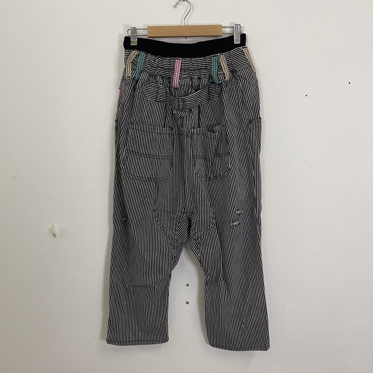 Japanese Brand Vintage H.C.M II Hickory Stripe Buckles Rare Cropped Pants Size US 28 / EU 44 - 5 Thumbnail