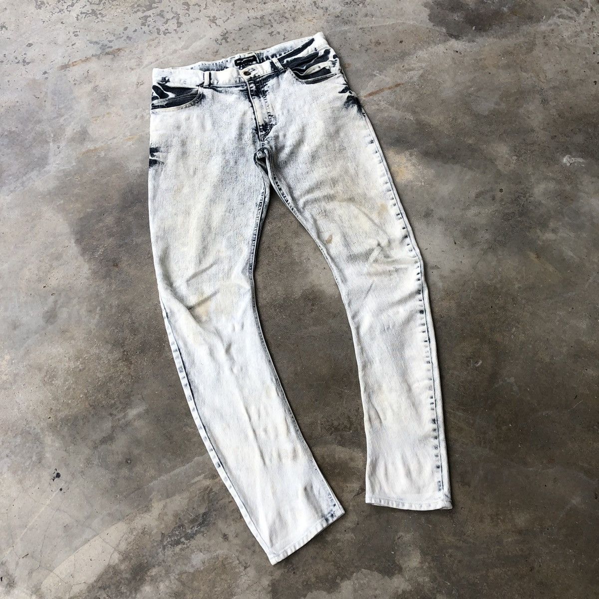 Japanese Brand × semanticdesign 🔥Sick🔥Semantic Design Splash Acid Wash Soft Curve Denim Size US 33 - 1 Thumbnail