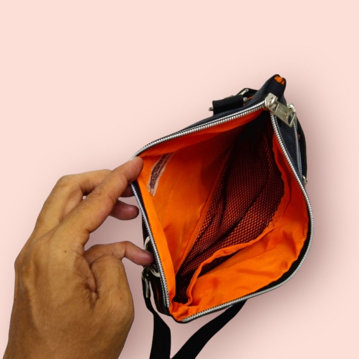 Alpha Industries × Edition Japan ALPHA INDUSTRIES MINI SLIM SHOULDER CROSSBODY SLING Size ONE SIZE - 18 Thumbnail